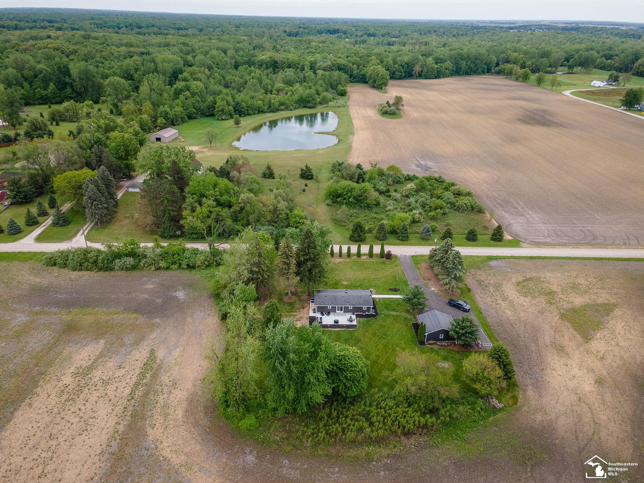 12660 Darling Street, MI 48160 — Photo 37