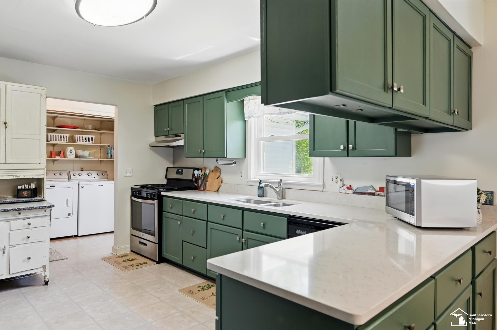 10710 Otter Road, Carleton, MI 48117 — Photo 8