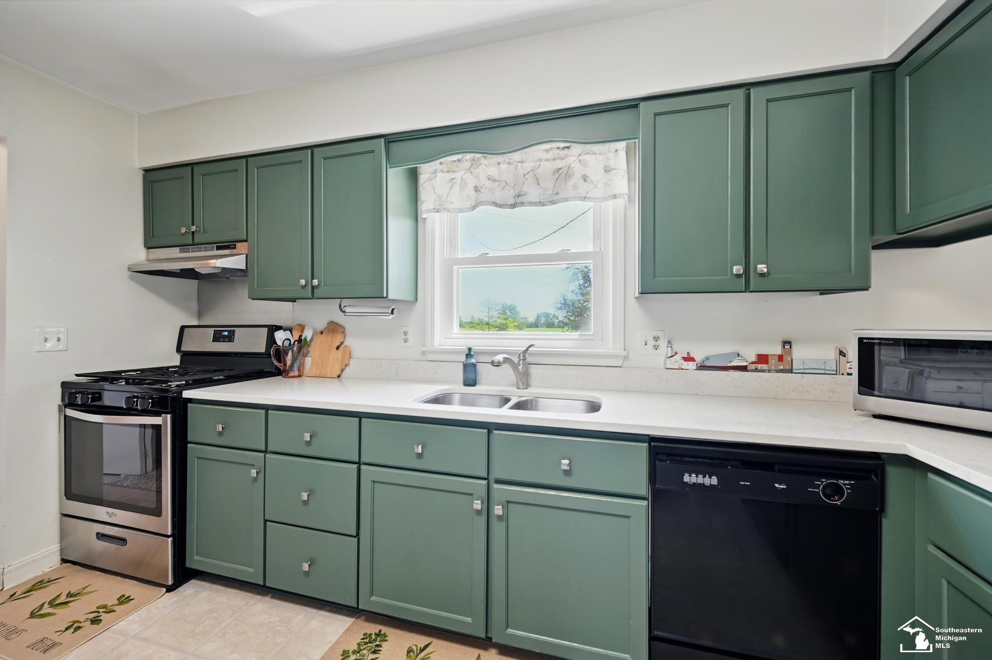 10710 Otter Road, Carleton, MI 48117 — Photo 10