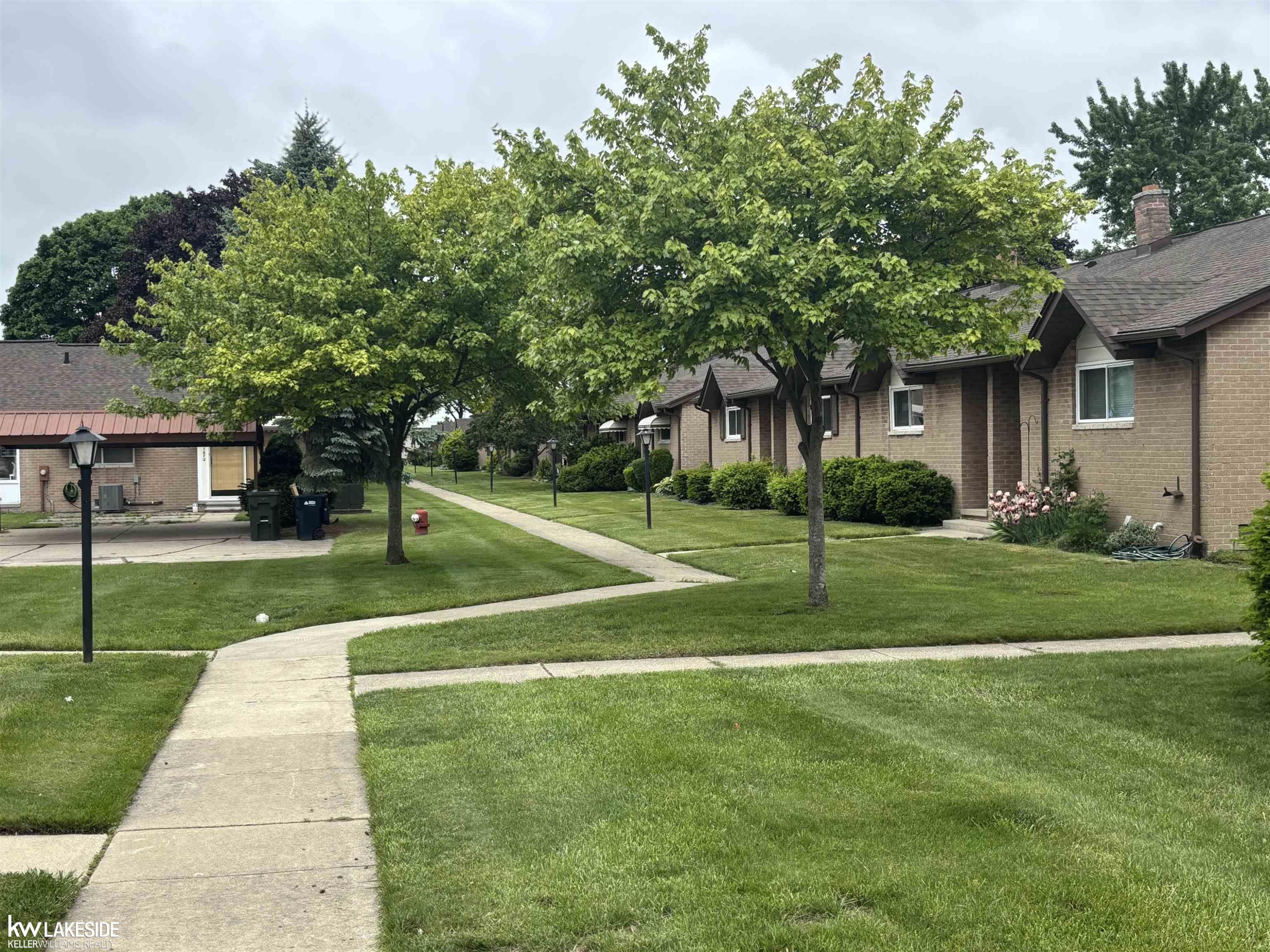 8401 18 MILE Road, 154, Sterling Heights, MI 48313 — front exterior