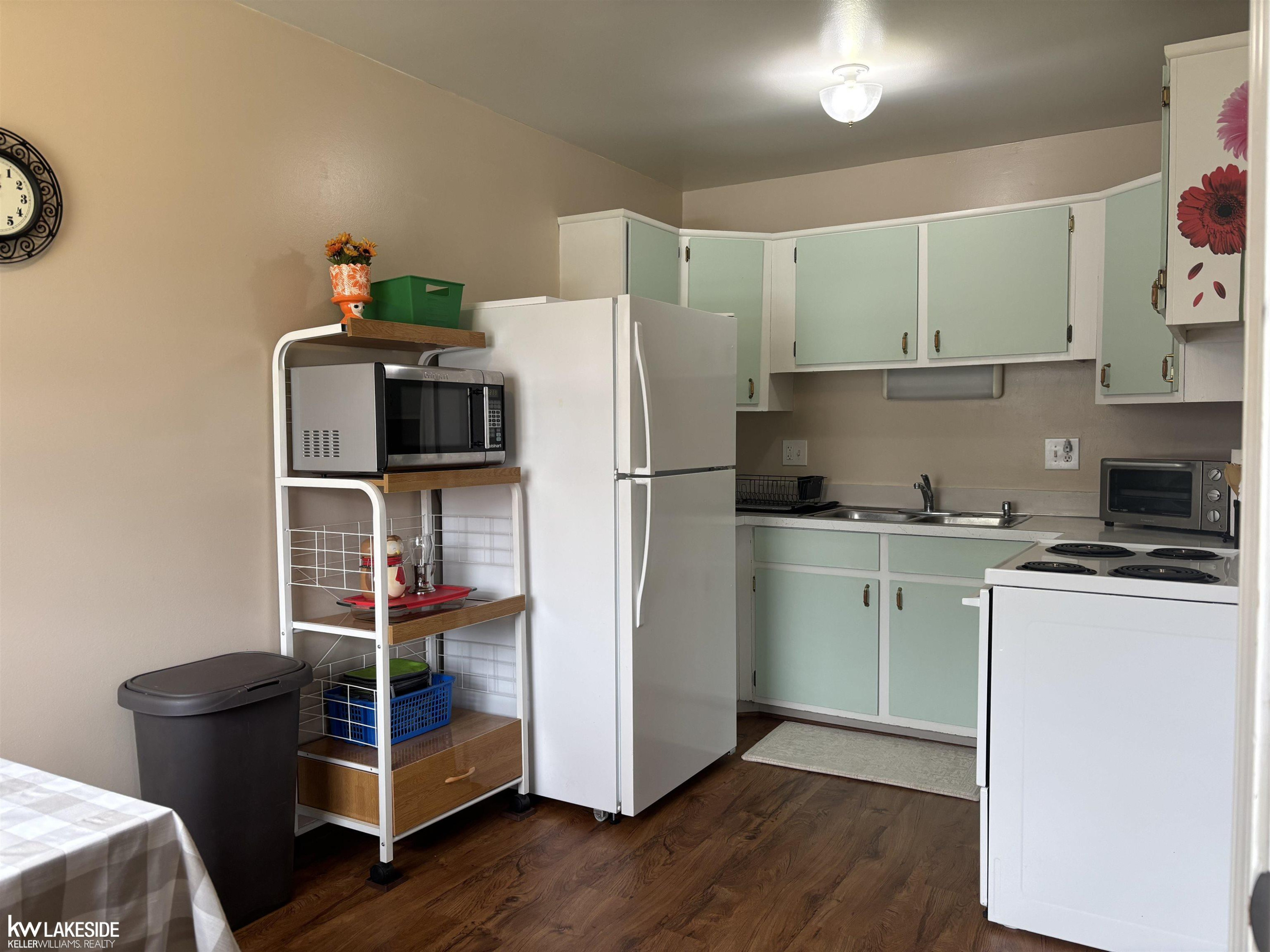 8401 18 MILE Road, 154, Sterling Heights, MI 48313 — Photo 10