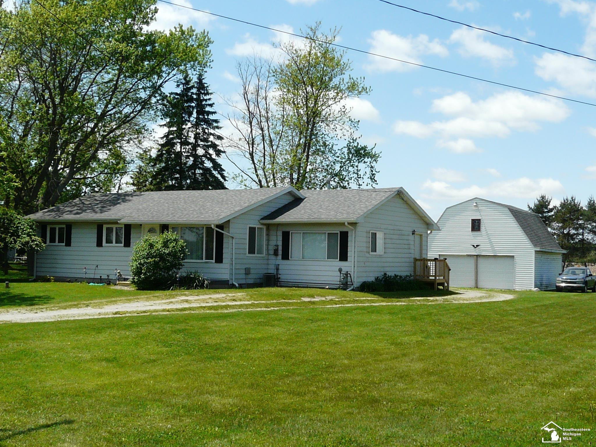 12067 Lewis Avenue, Temperance, MI 48182 — Photo 2