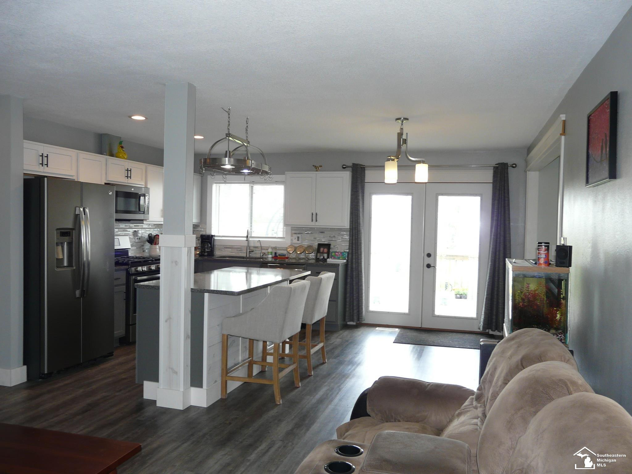 12067 Lewis Avenue, Temperance, MI 48182 — Photo 6