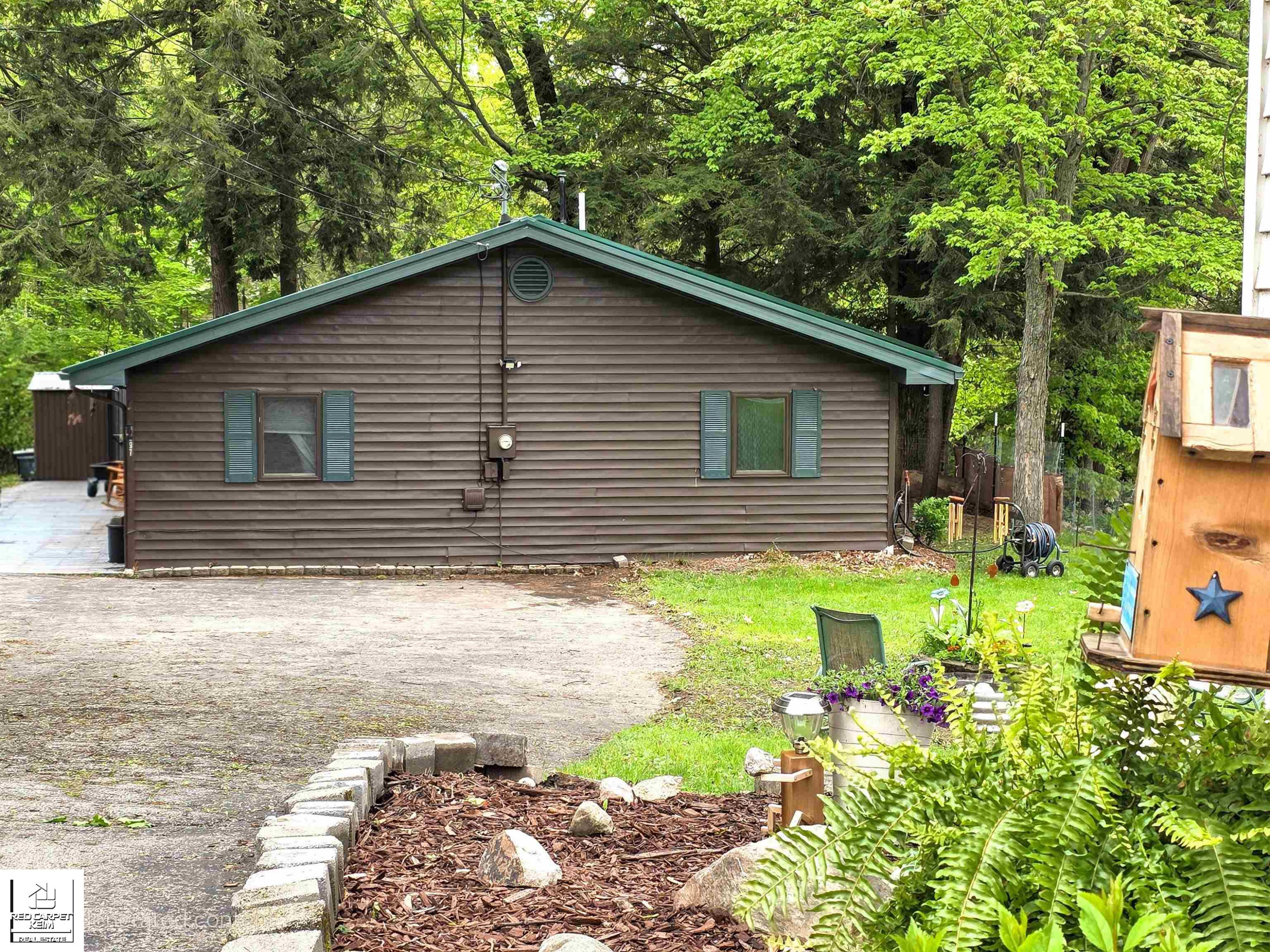 8697 Reiss Drive, Farwell, MI 48622 — Photo 5