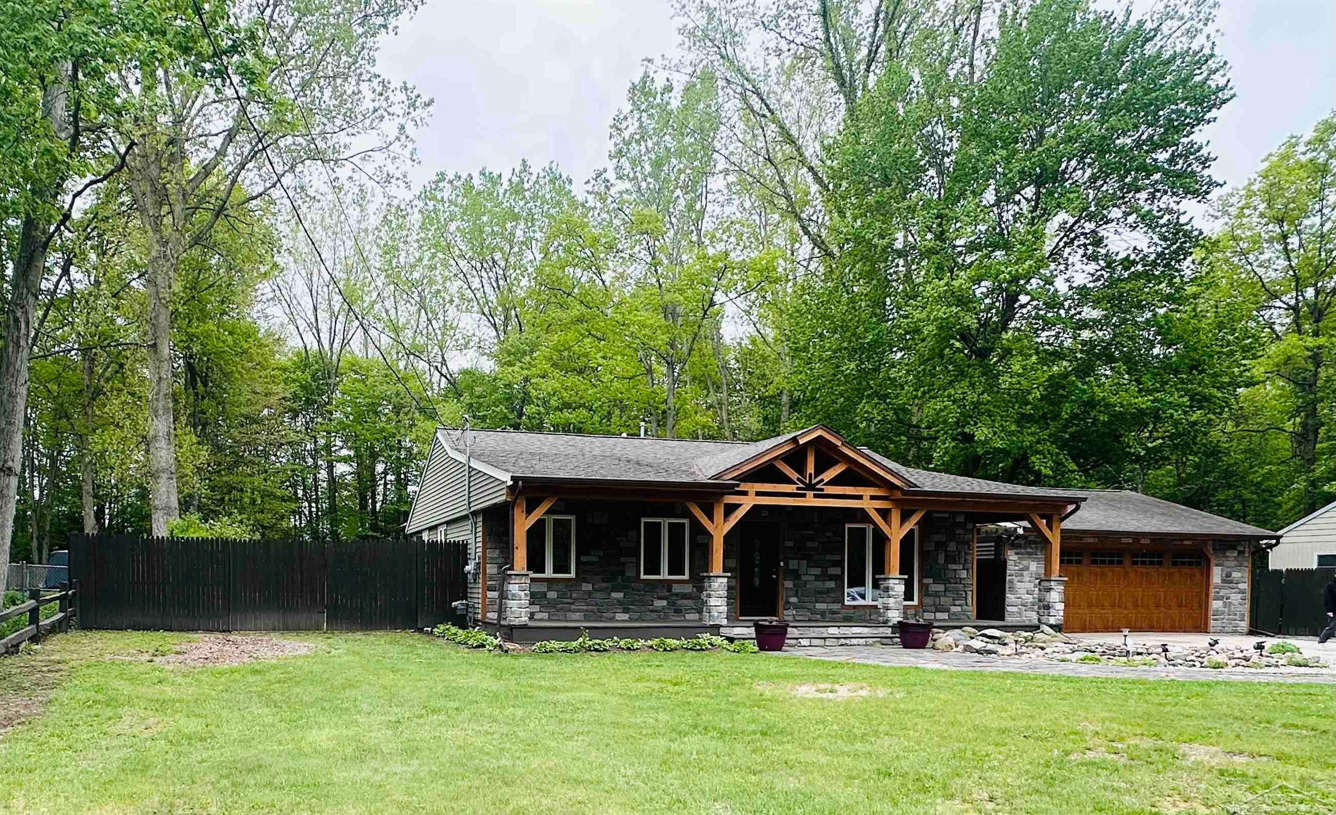 12483 W Townline Road, Saint Charles, MI 48655 — Photo 2