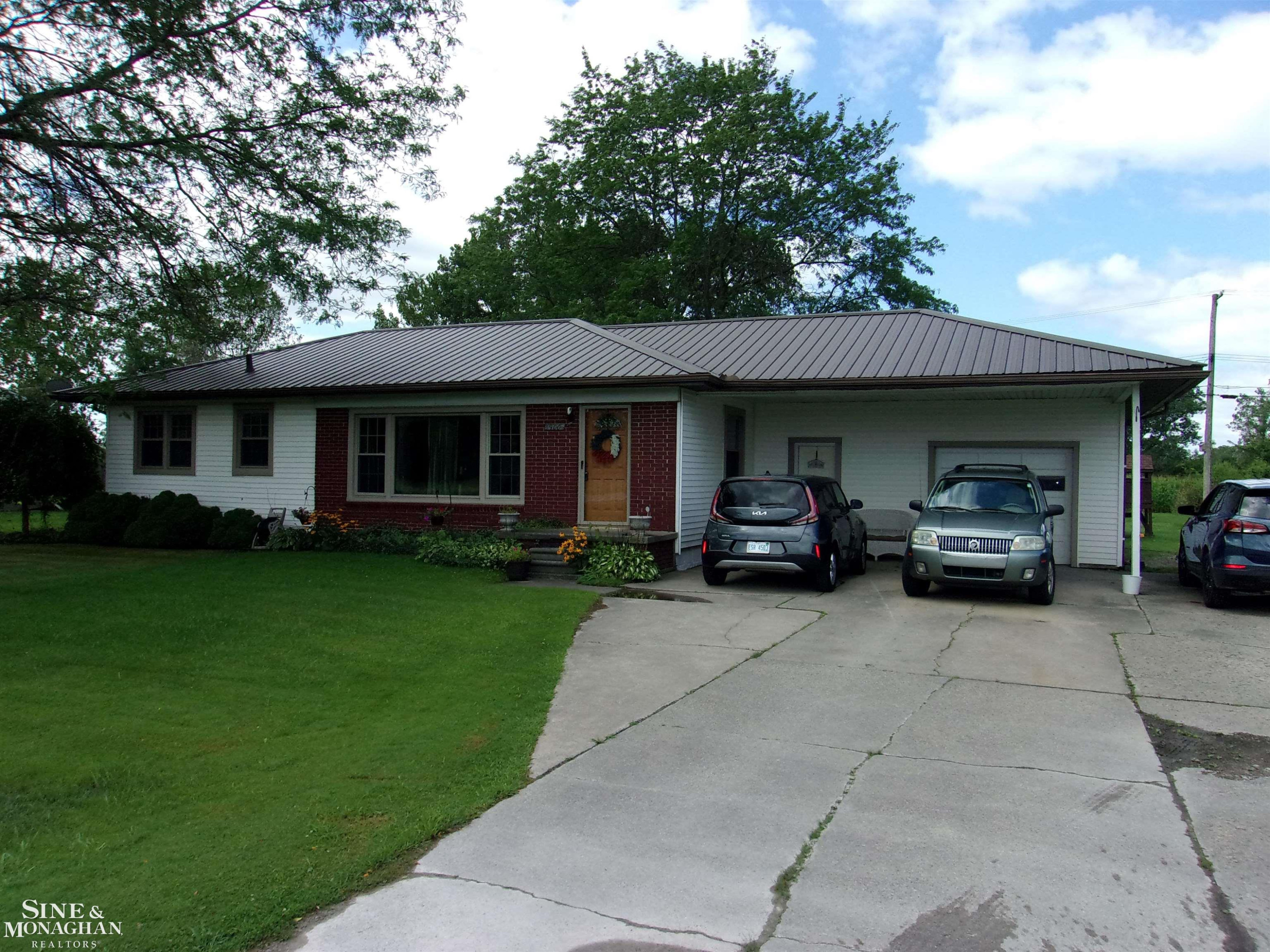 5900 King Road, MI — Photo 2