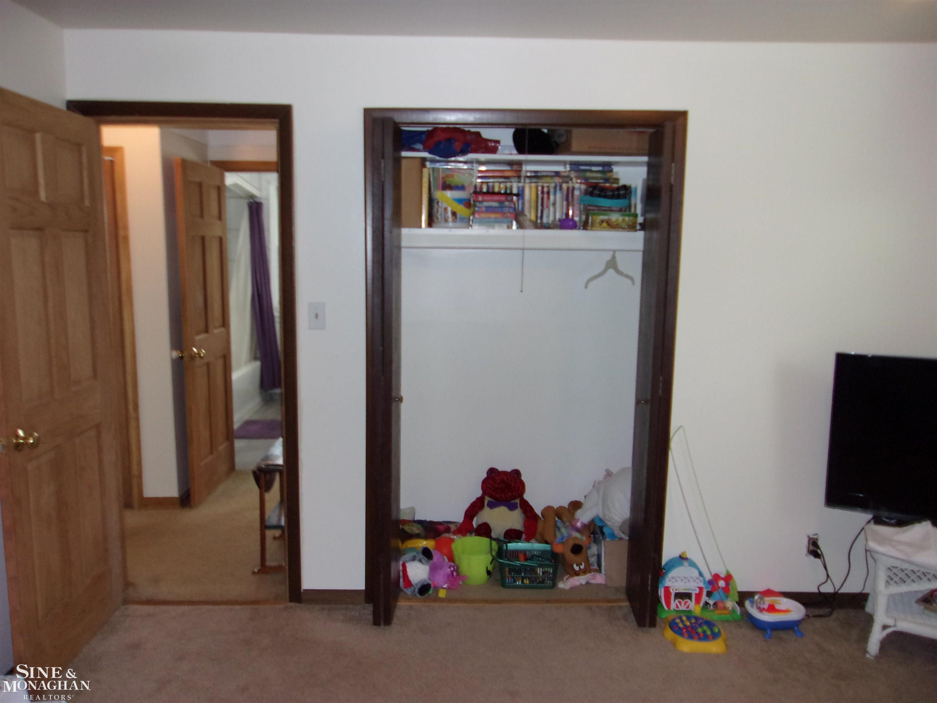 5900 King Road, MI — Photo 29