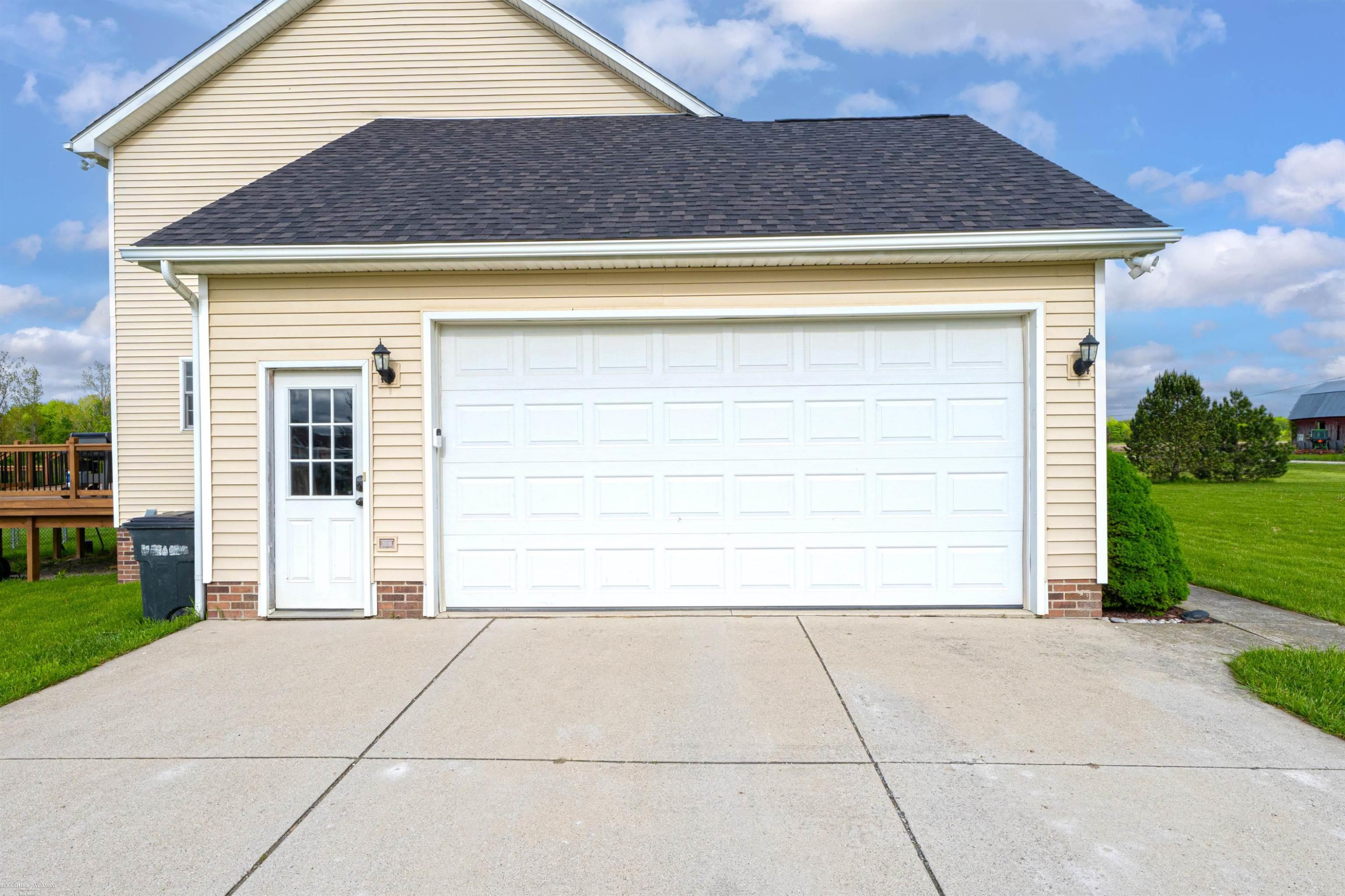 13025 Hough Road, MI — Photo 31