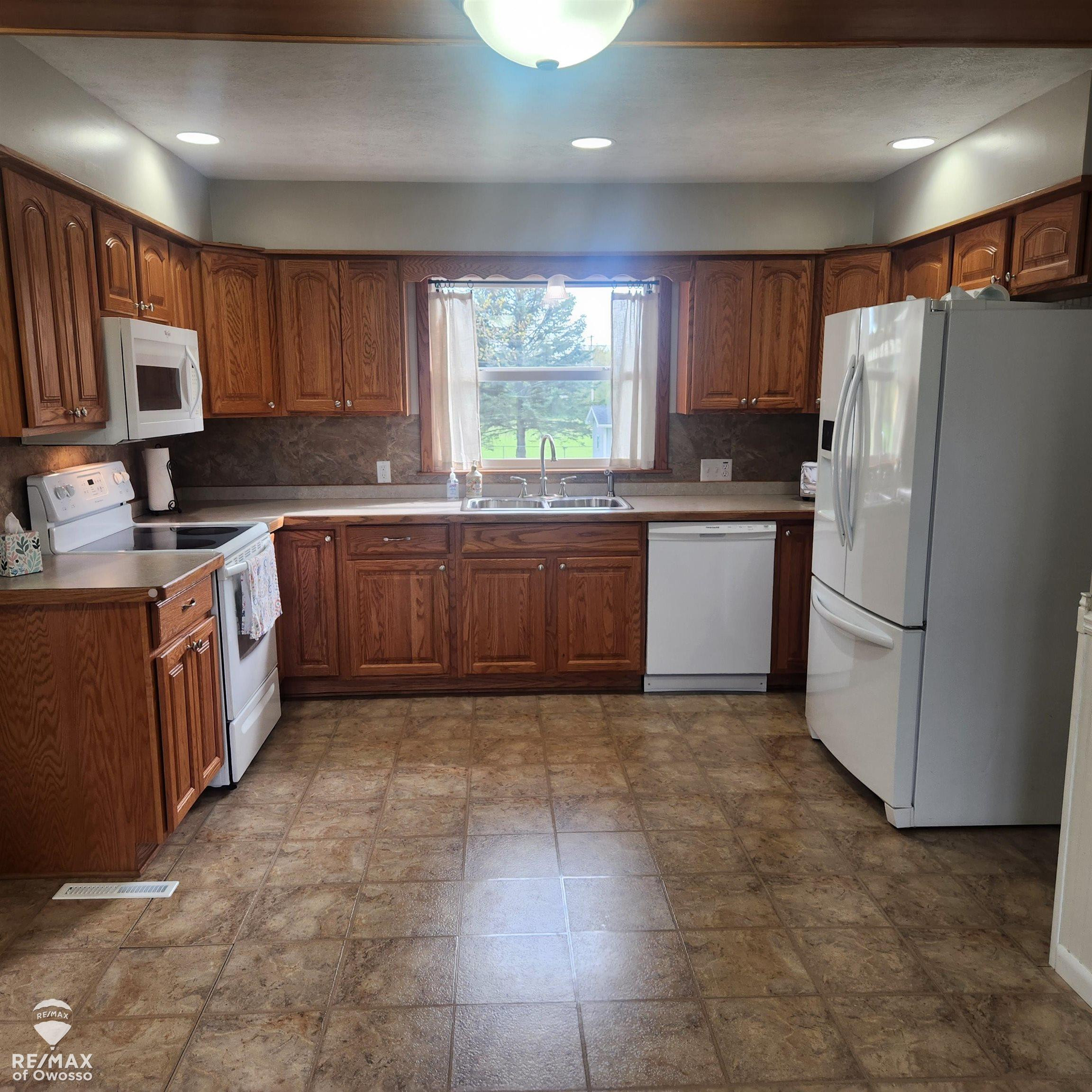 9881 W M-21 Road, Ovid, MI 48866 — Photo 7