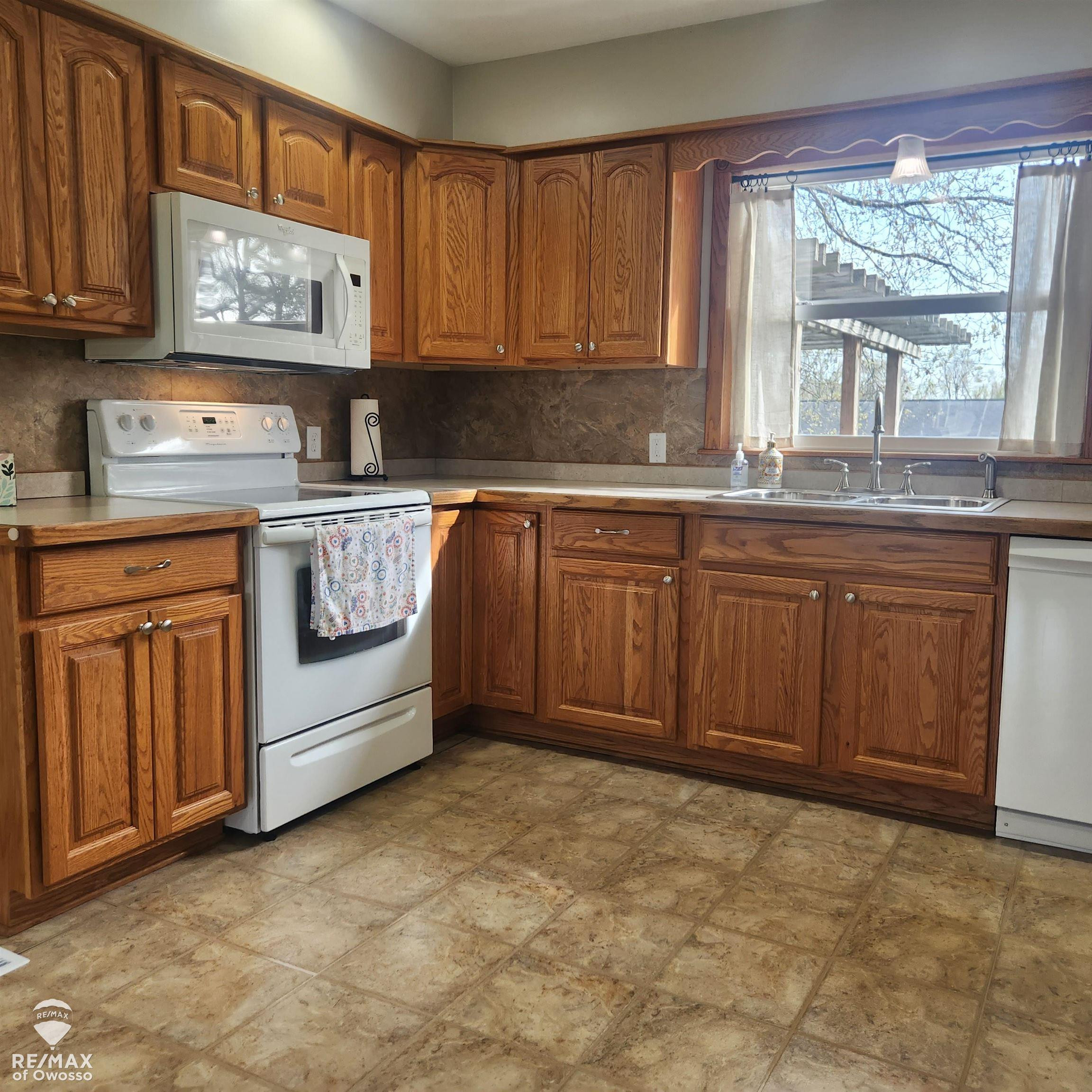 9881 W M-21 Road, Ovid, MI 48866 — Photo 8