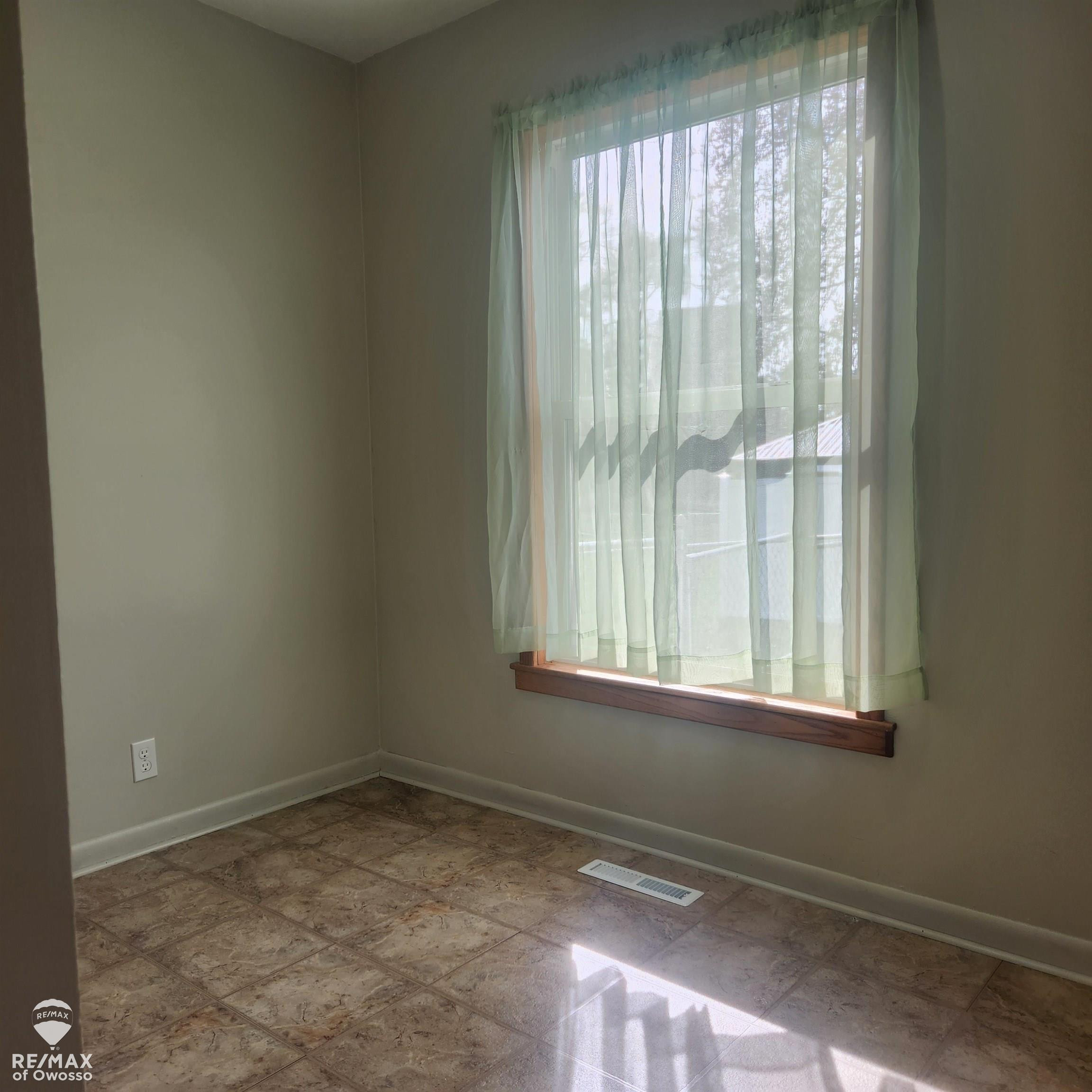 9881 W M-21 Road, Ovid, MI 48866 — Photo 12