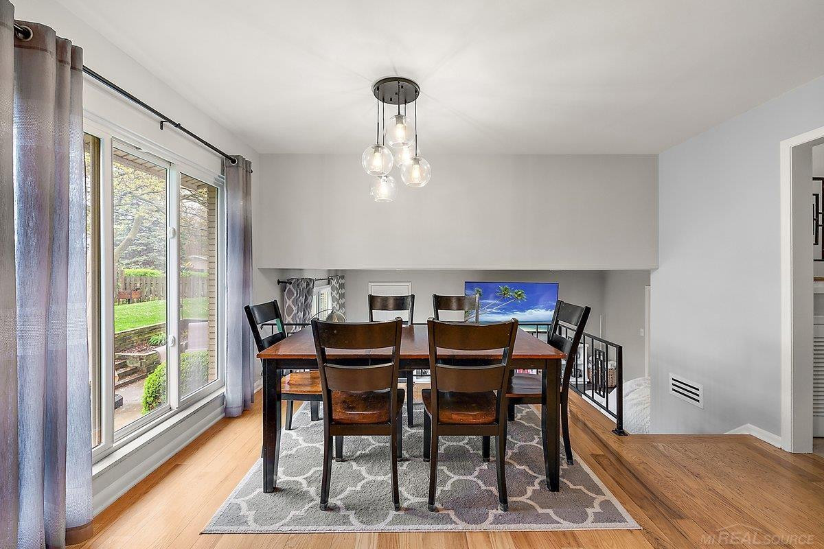 939 Ballantyne Road, Grosse Pointe Shores, MI 48236 — Photo 13