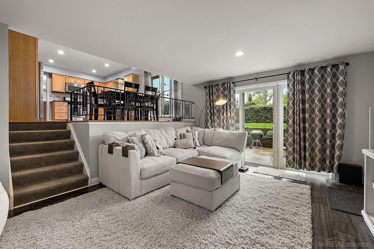 939 Ballantyne Road, Grosse Pointe Shores, MI 48236 — Photo 14