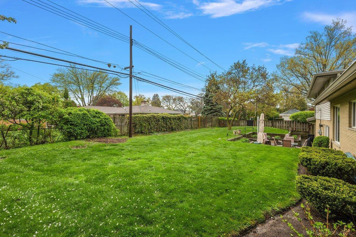 939 Ballantyne Road, Grosse Pointe Shores, MI 48236 — Photo 29