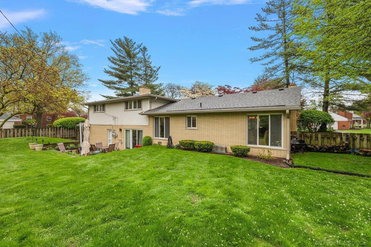 939 Ballantyne Road, Grosse Pointe Shores, MI 48236 — Photo 31