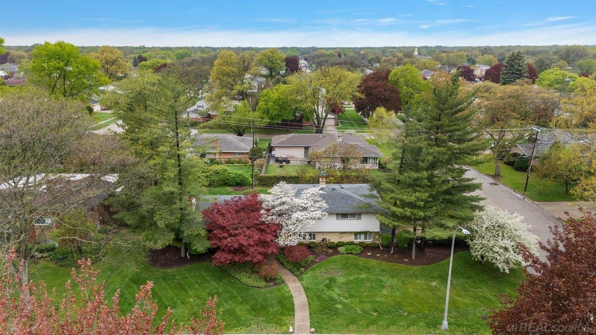 939 Ballantyne Road, Grosse Pointe Shores, MI 48236 — Photo 32
