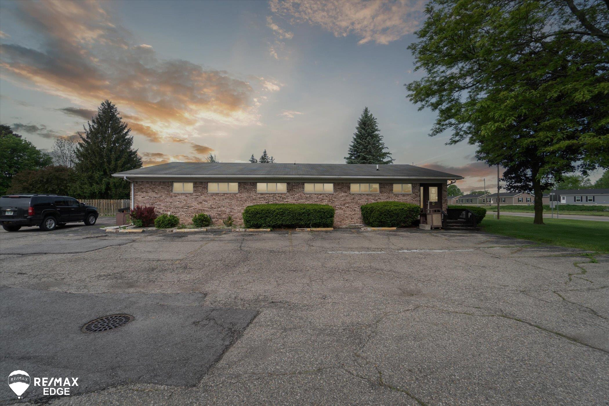4344 Richfield Road, Flint, MI 48506