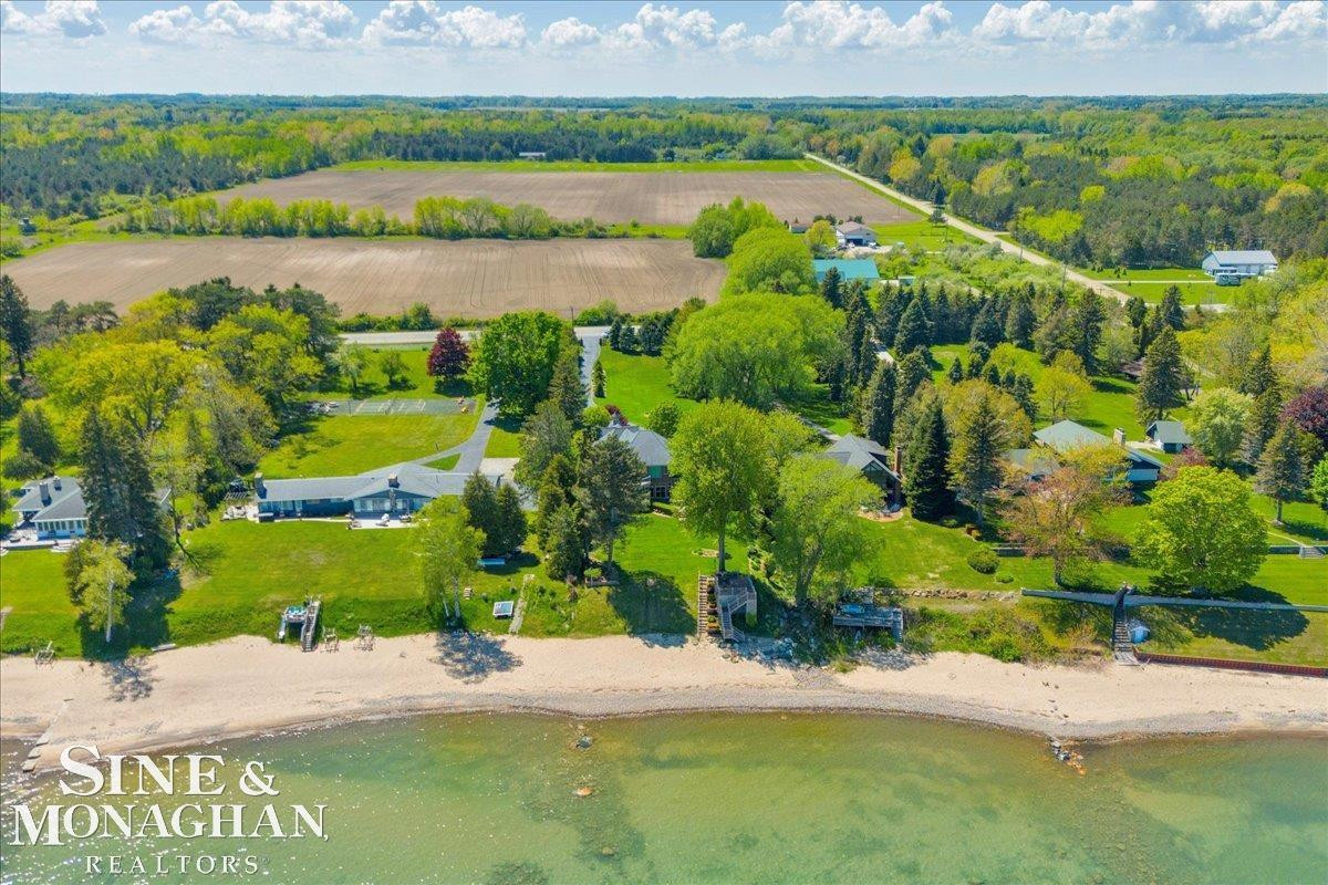 708 N Lakeshore Road, Port Sanilac, MI 48469 — Photo 77