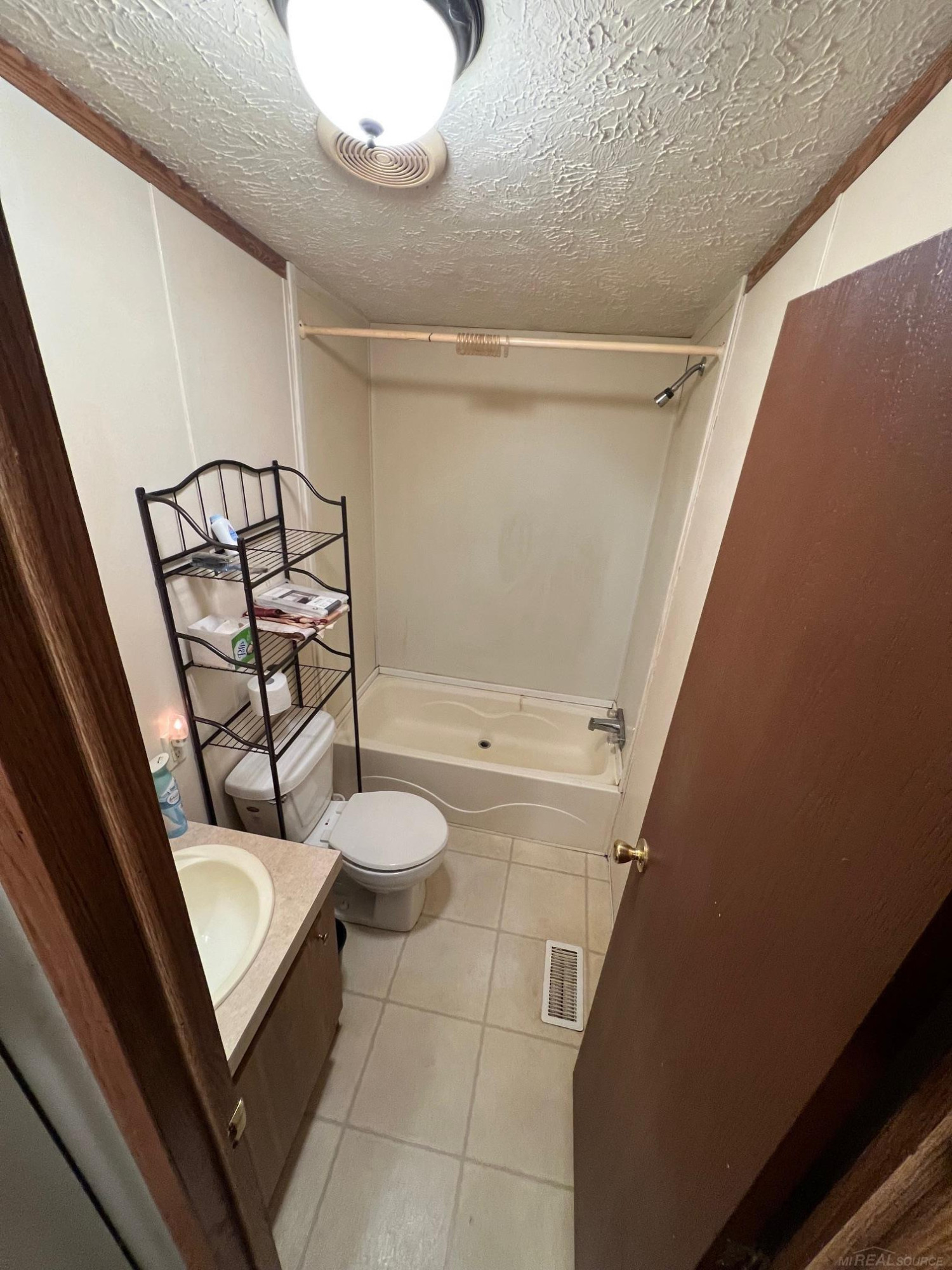 3065 S Curtisville Road, South Branch, MI 48761 — Photo 8