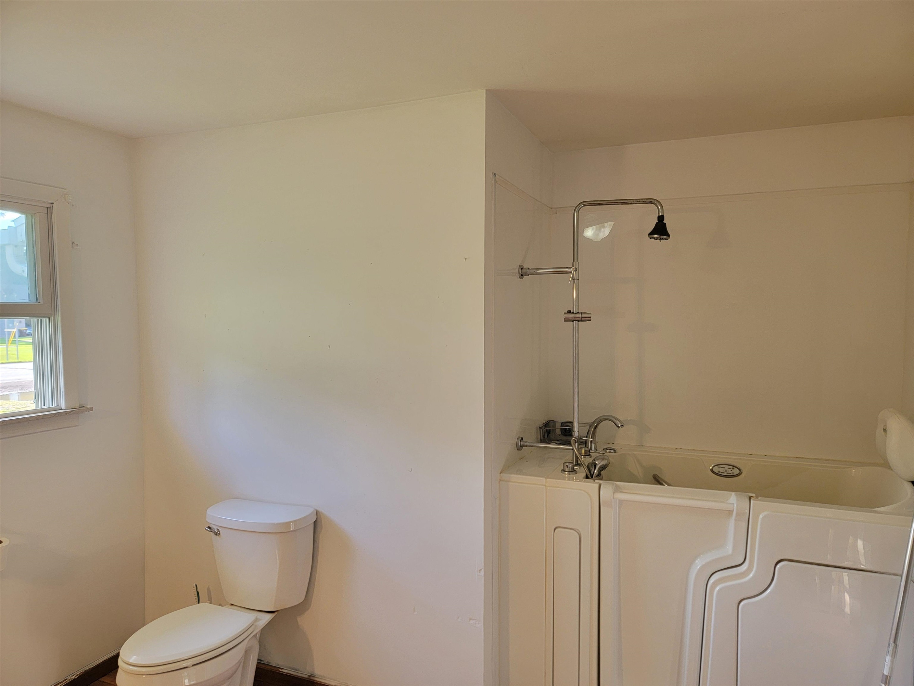 623 S Main Road, Chesaning, MI 48616 — Photo 12