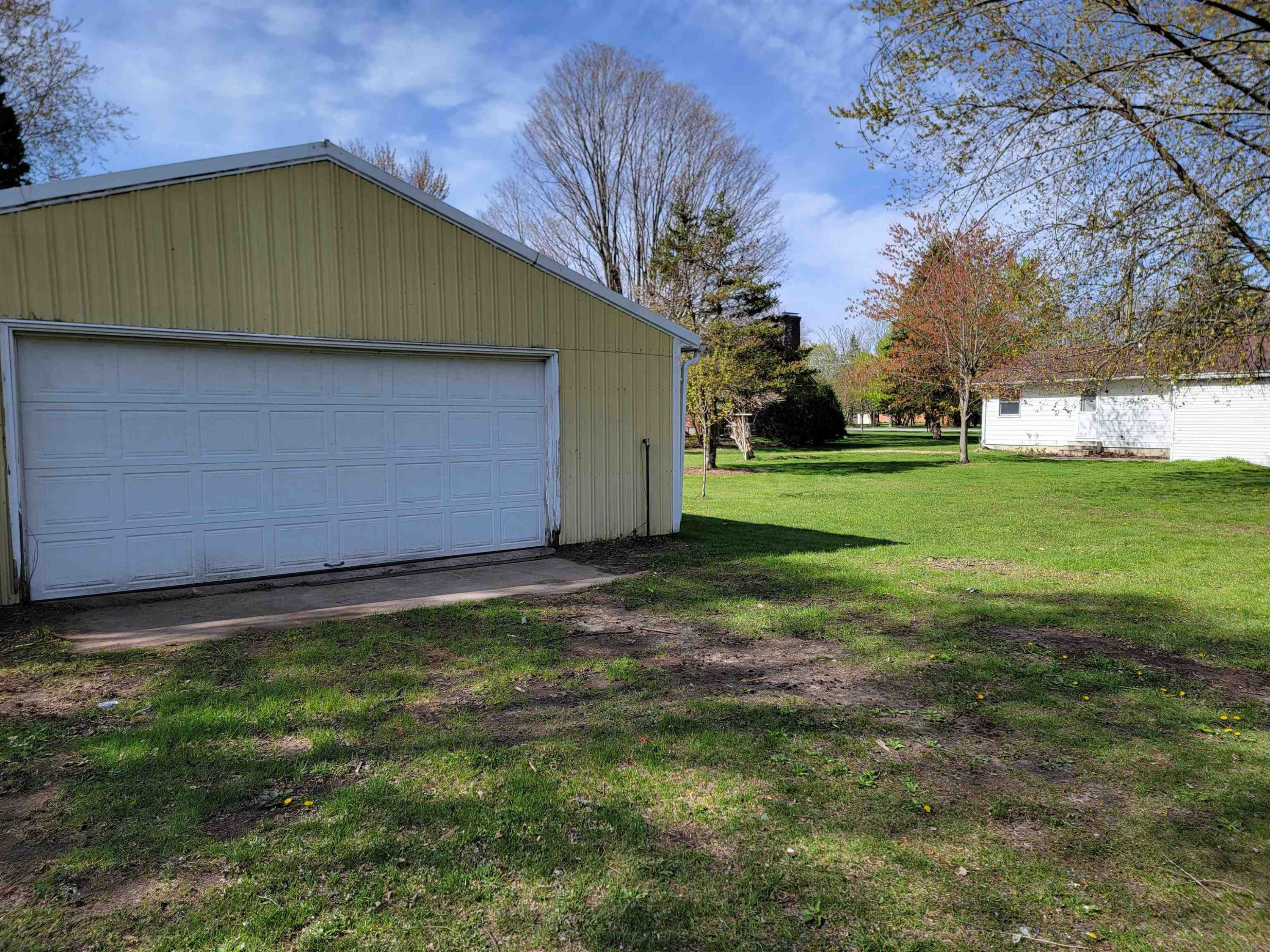 623 S Main Road, Chesaning, MI 48616 — Photo 20