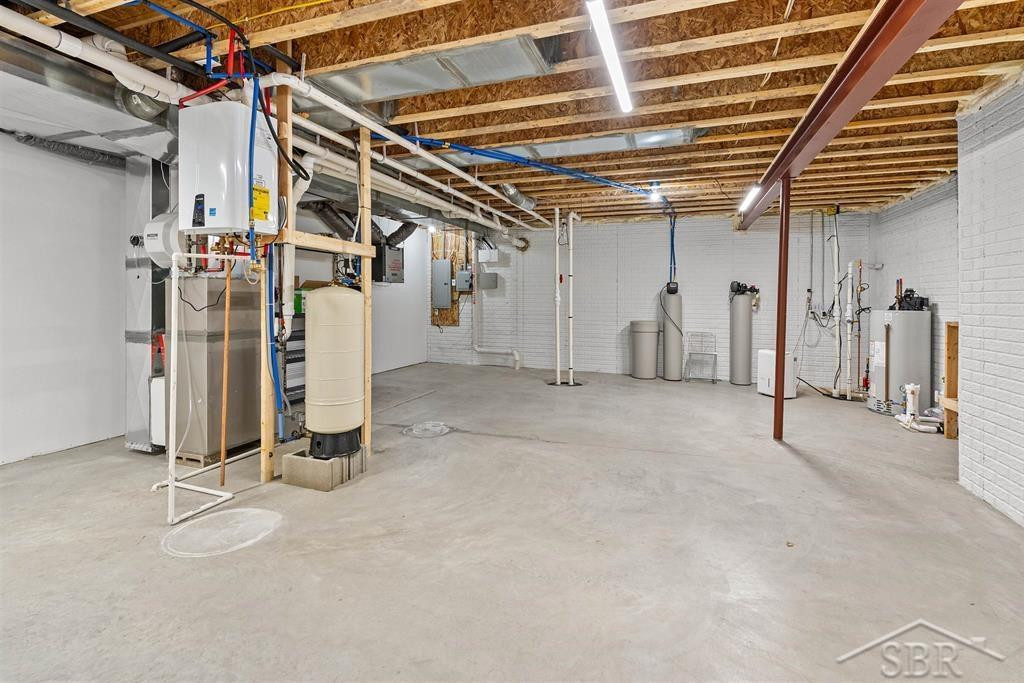 10399 Webster Road, Freeland, MI 48623 — Photo 38
