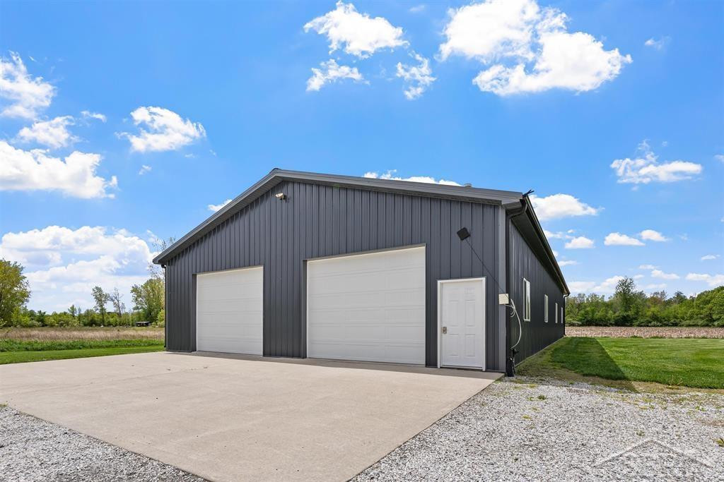 10399 Webster Road, Freeland, MI 48623 — Photo 43