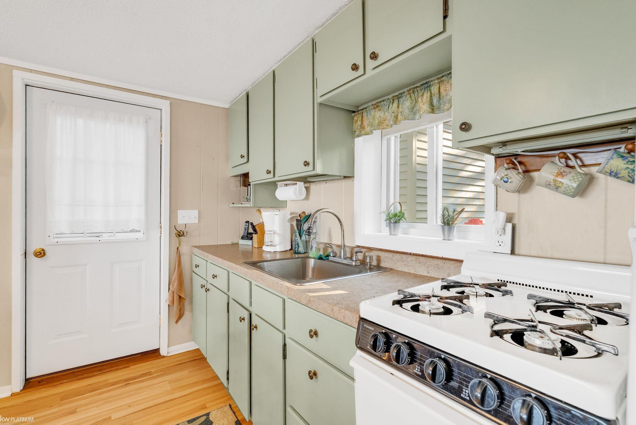 5718 N Lakeshore Road, Palms, MI 48465 — Photo 3