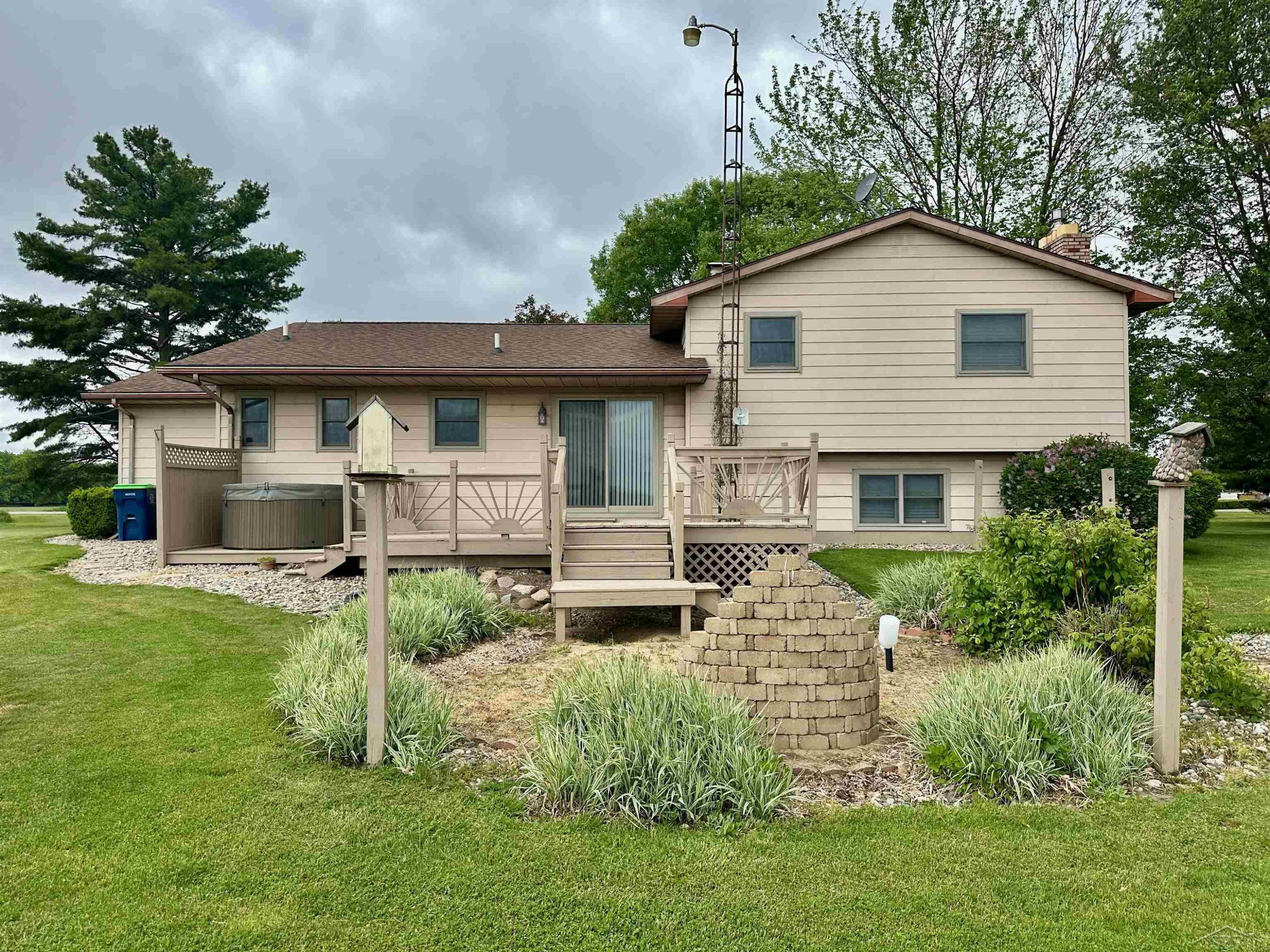 19379 Lincoln Road, New Lothrop, MI 48460 — Photo 12