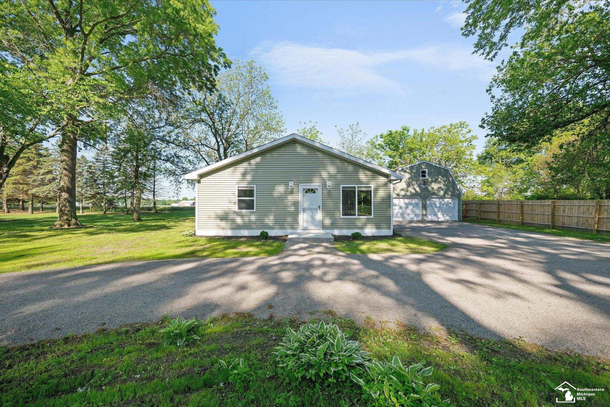 6861 whiteford center Road, Bedford, MI 48144 — Photo 3