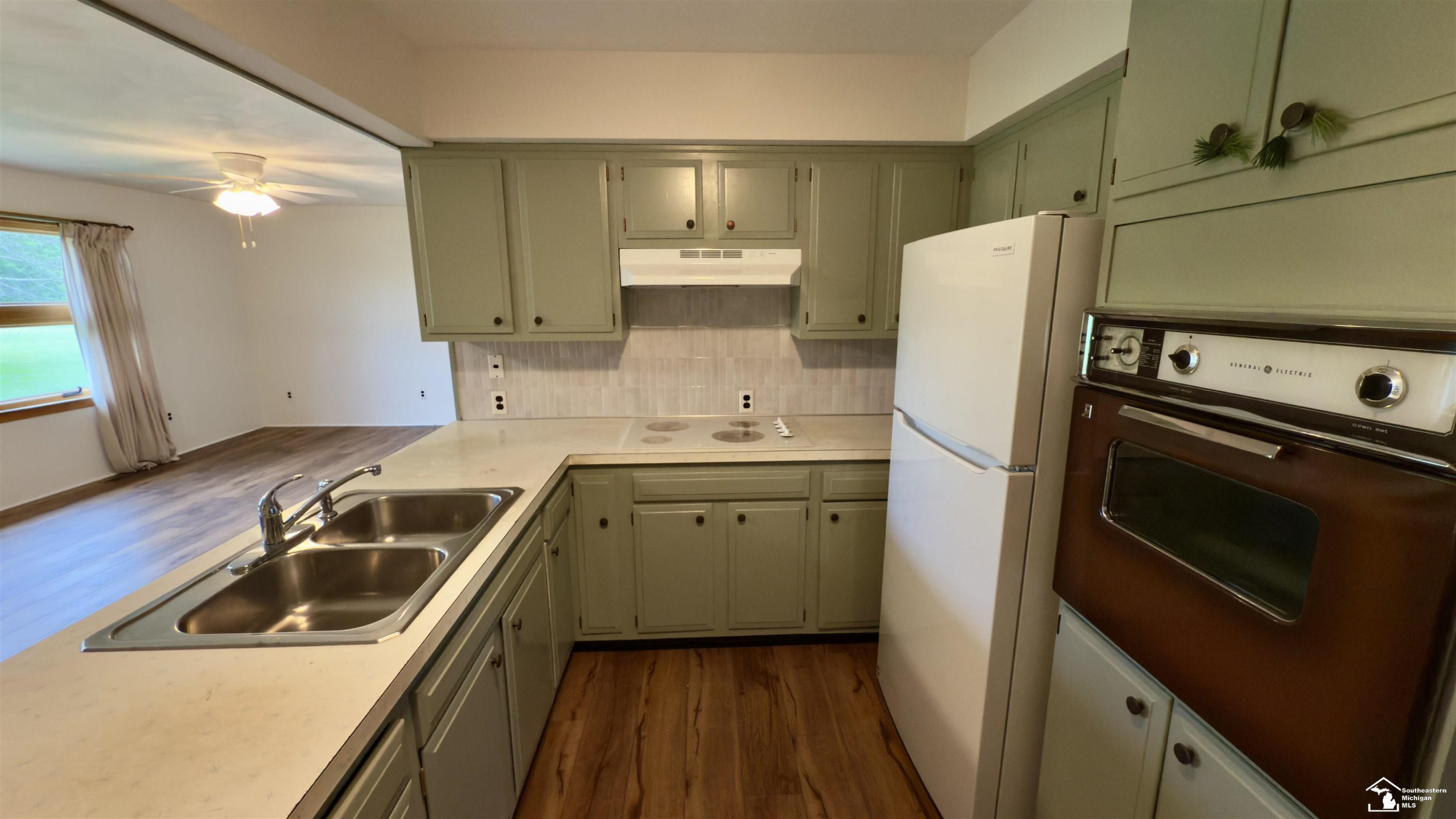 1220 N Raisinville Road, Monroe, MI 48162 — Photo 22