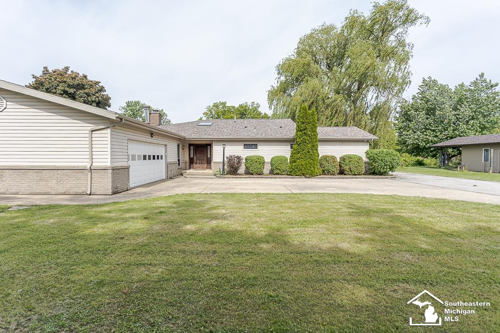 6337 Raymar Street, Erie, MI — front exterior