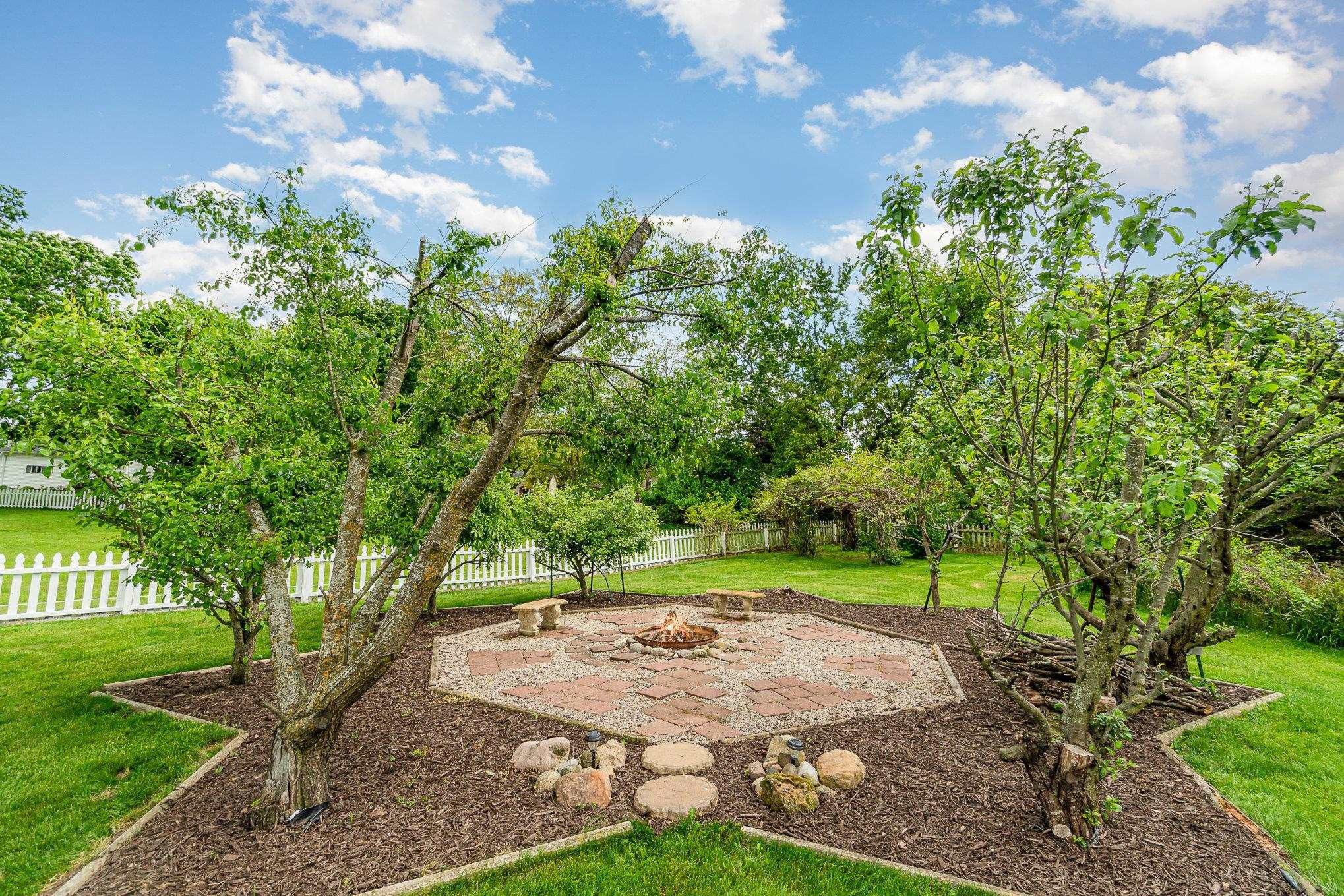 424 Gale Court, Ithaca, MI 48847 — Photo 35