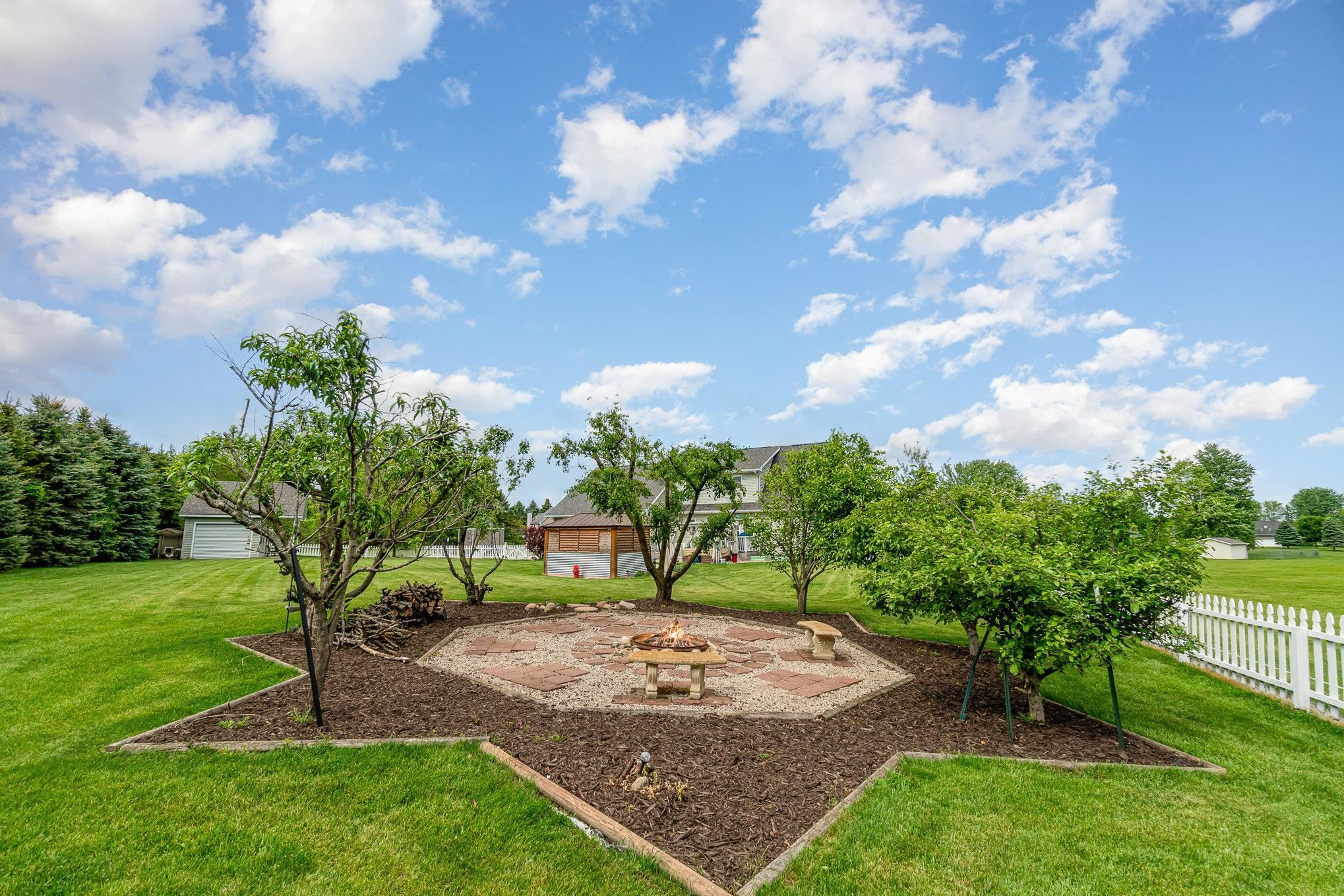 424 Gale Court, Ithaca, MI 48847 — Photo 36