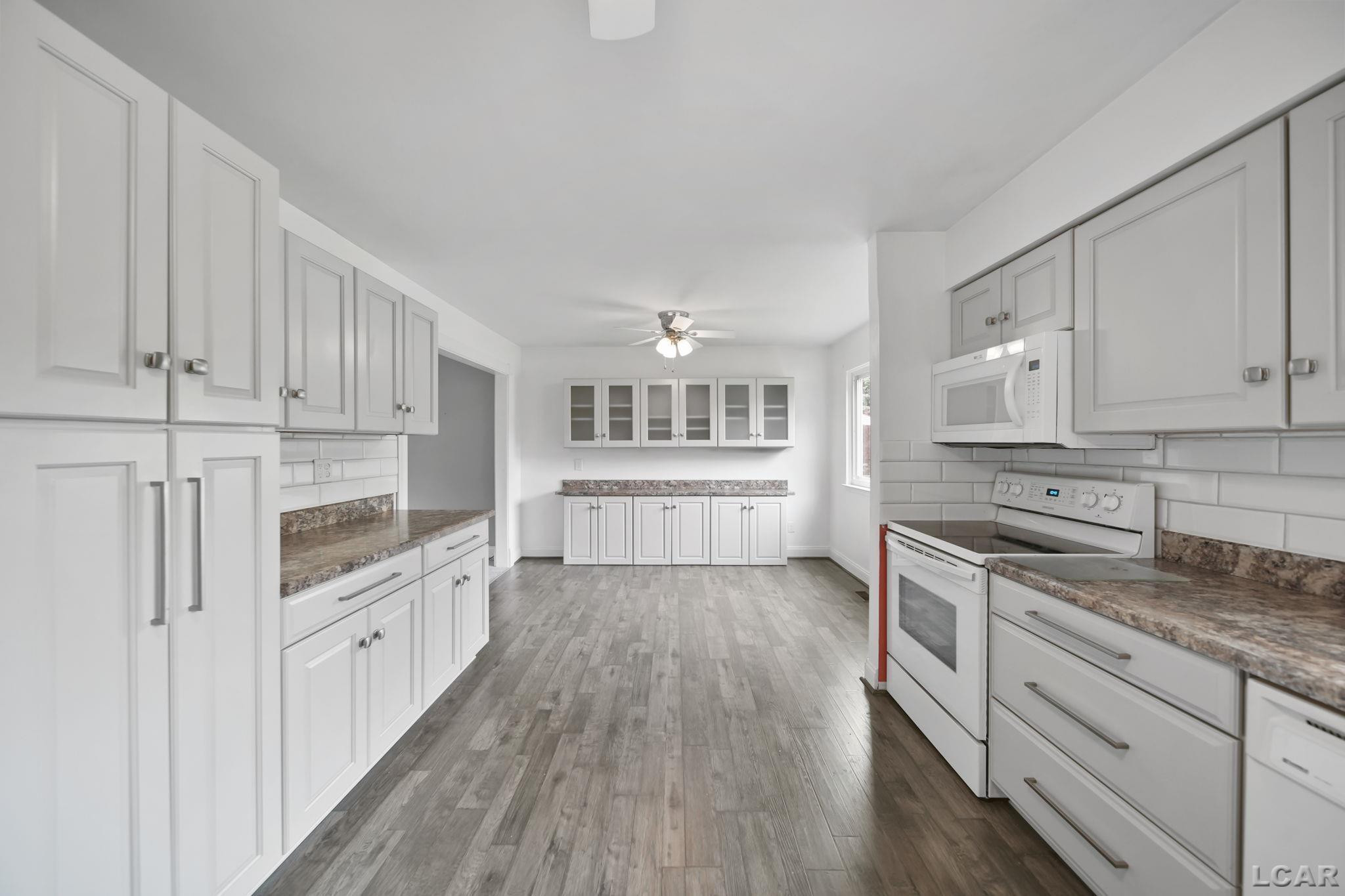 5662 Caren Drive, Ypsilanti, MI 48197 — Photo 11