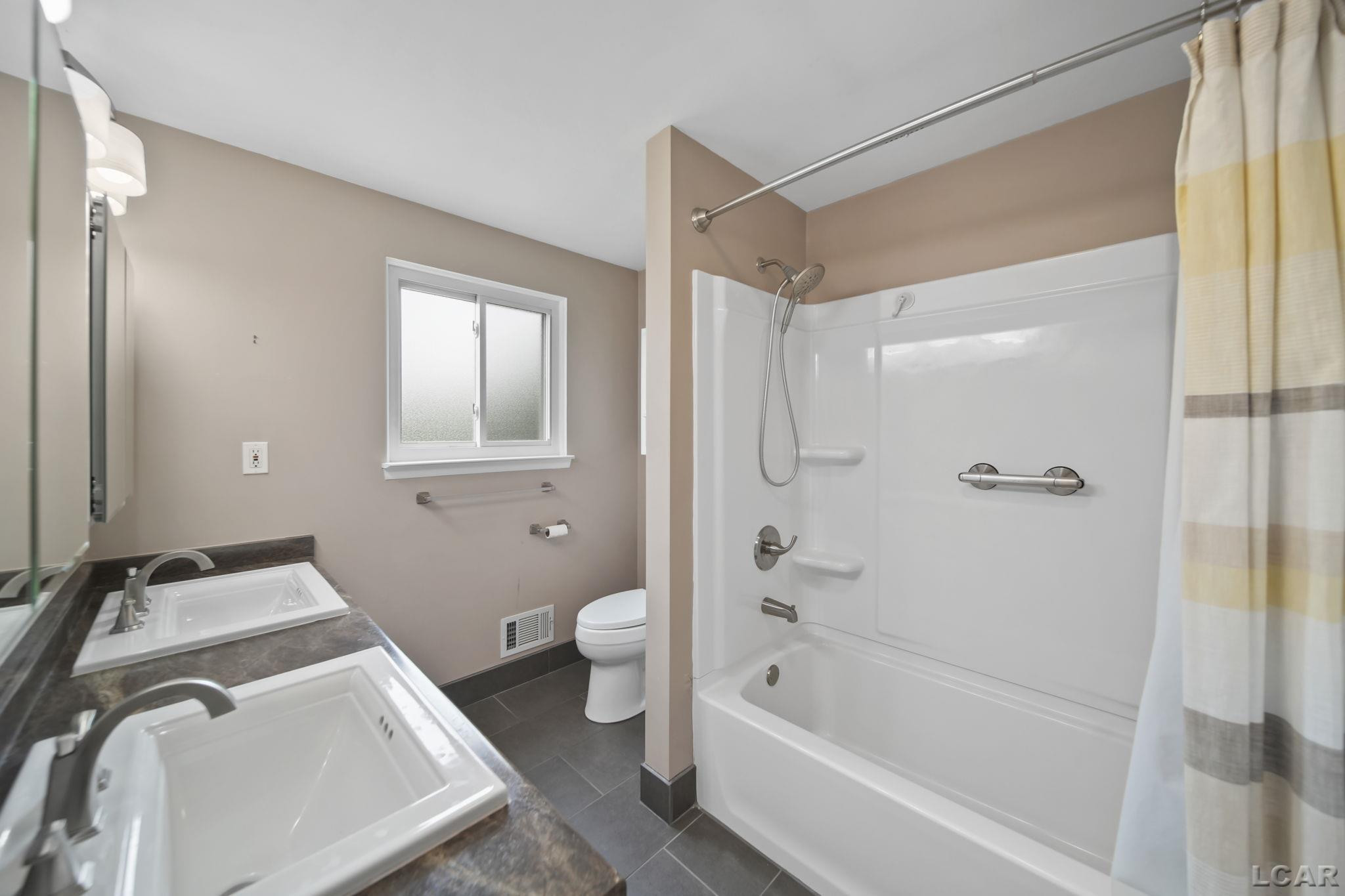 5662 Caren Drive, Ypsilanti, MI 48197 — Photo 25