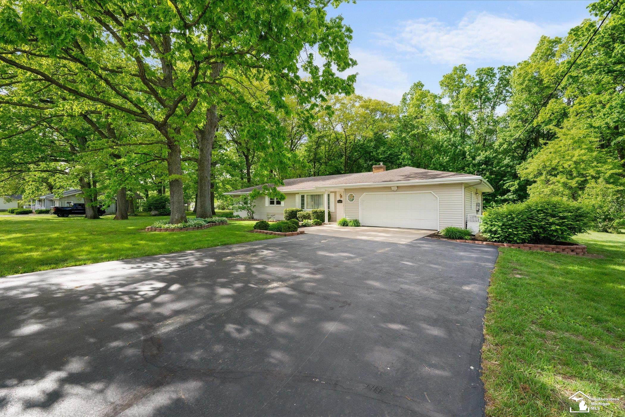 15034 Ida West Road, Petersburg, MI 49270 — front exterior