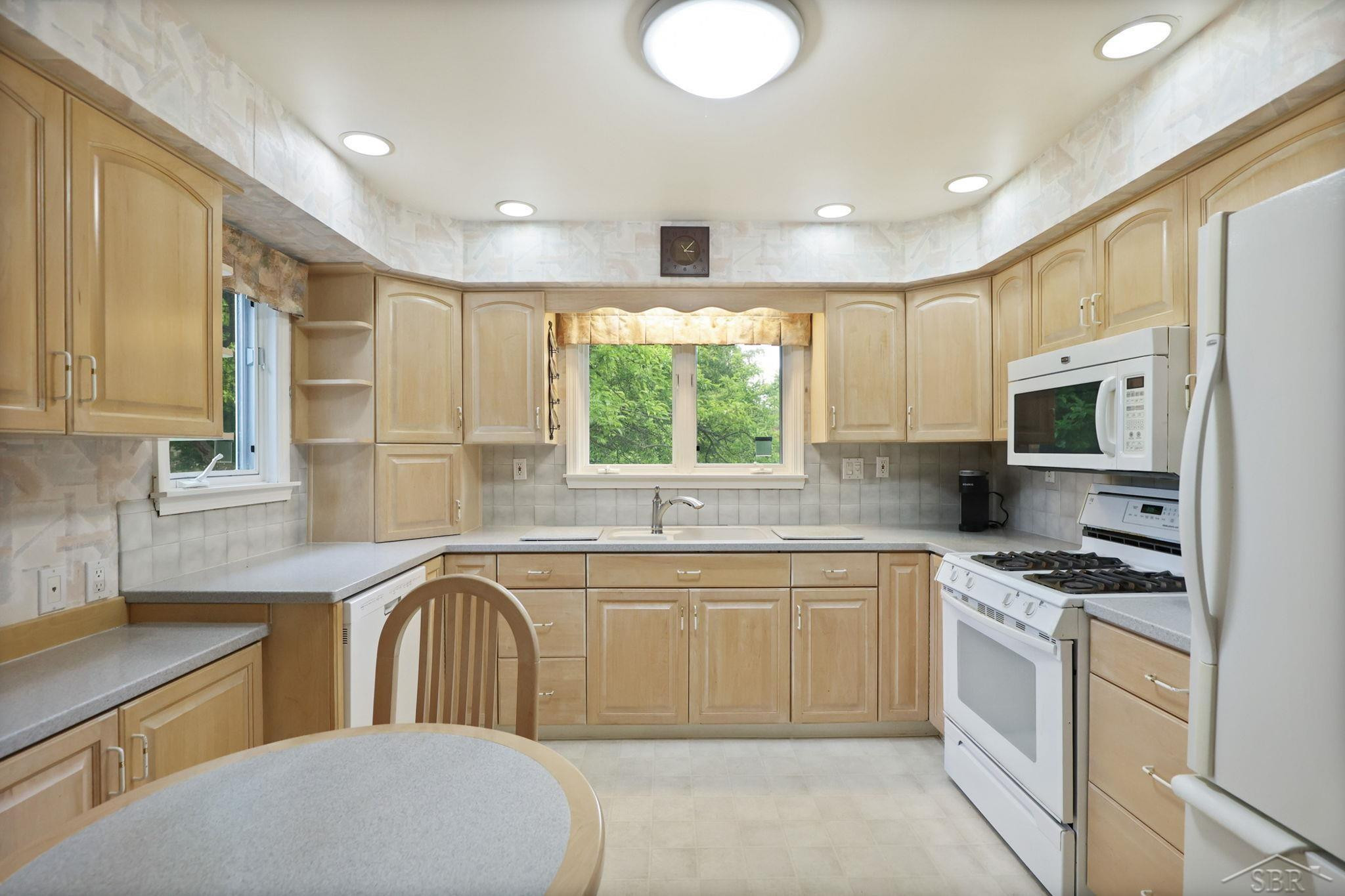 1215 Orchard Road, Essexville, MI 48732 — Photo 8