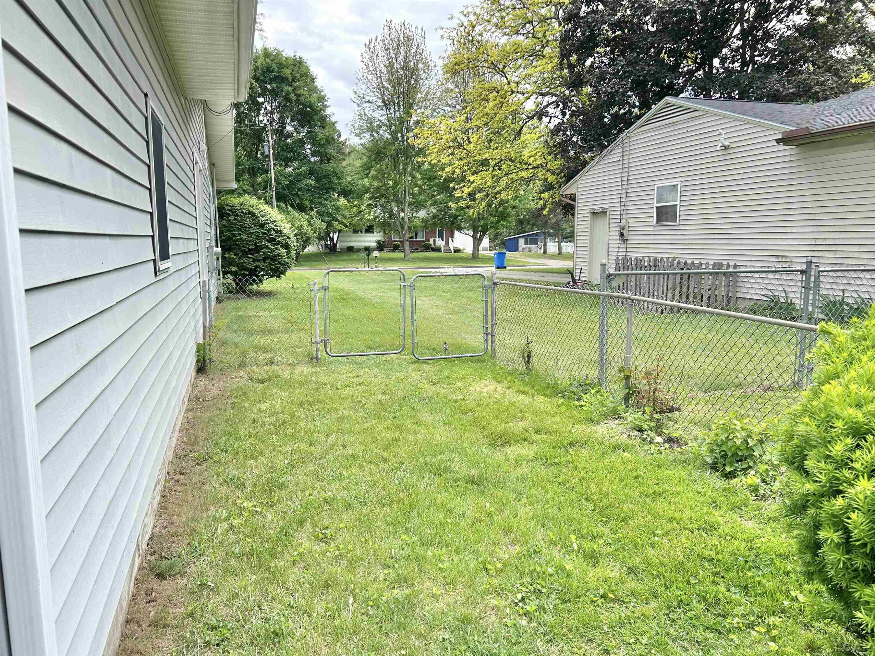 818 W Chestnut Street, Morenci, MI 49256 — Photo 47