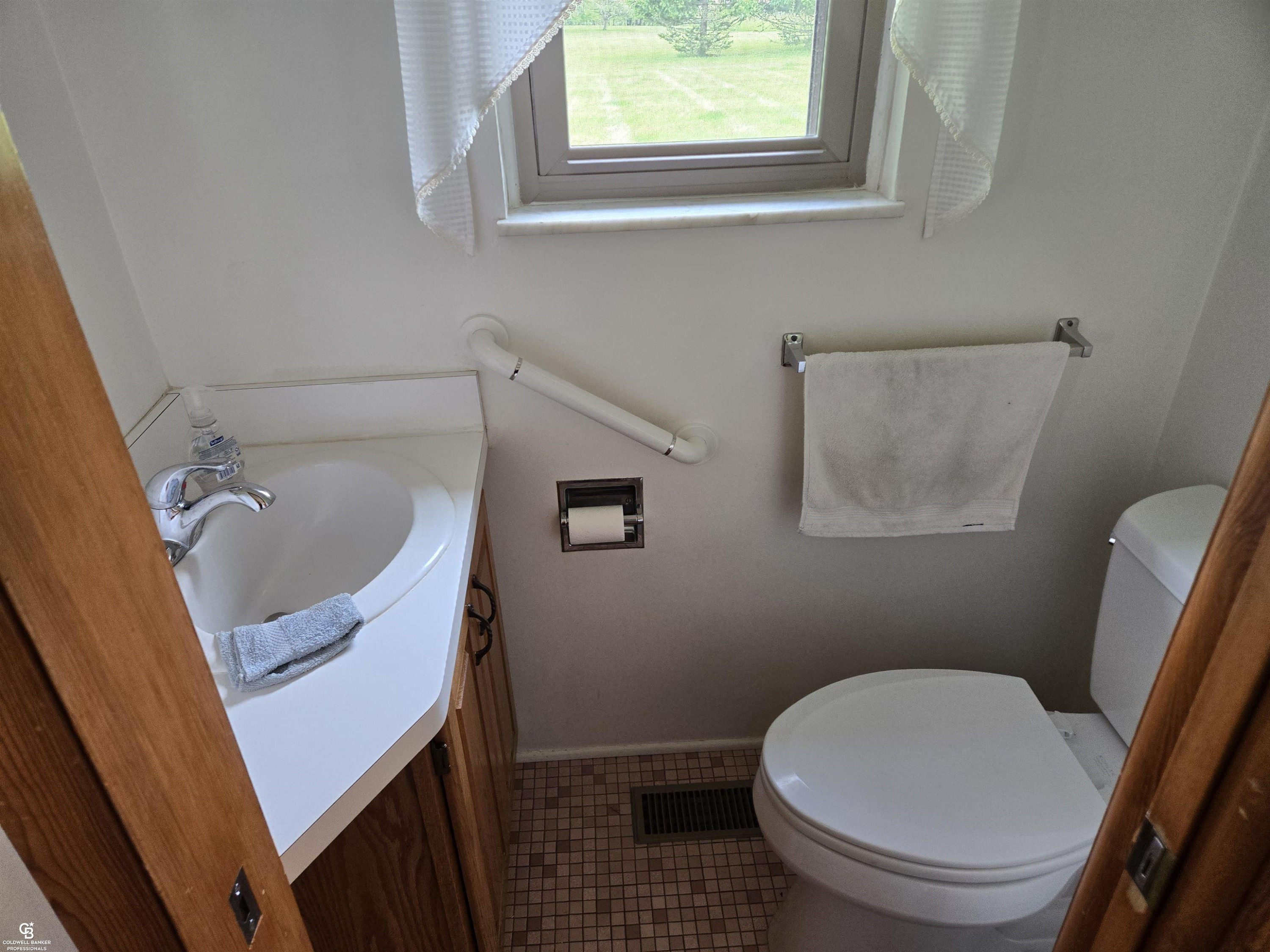 13126 Imlay City Road, Emmett, MI 48022 — Photo 16