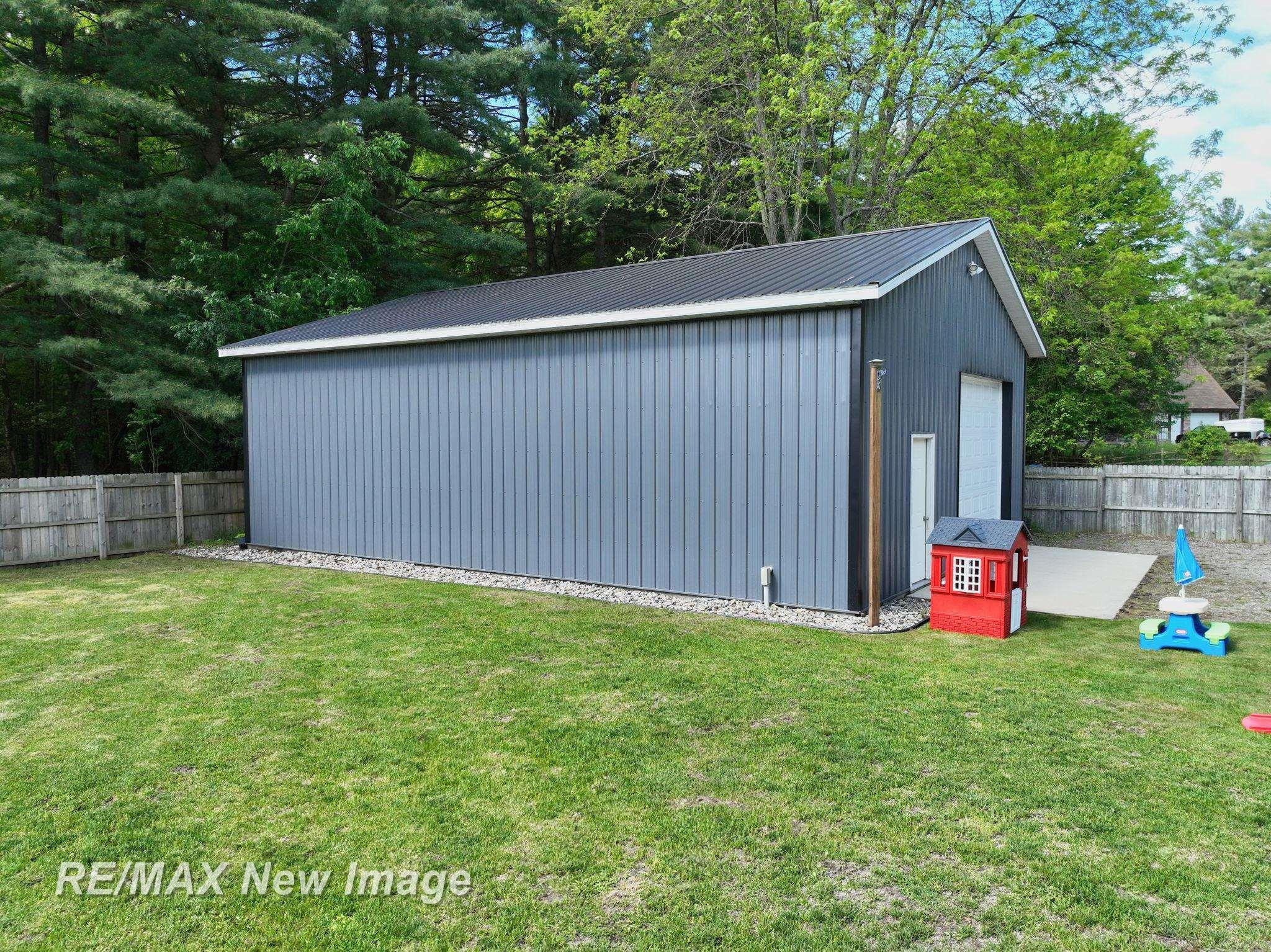 11031 Pine Grove Drive, Saginaw, MI 48609 — Photo 41