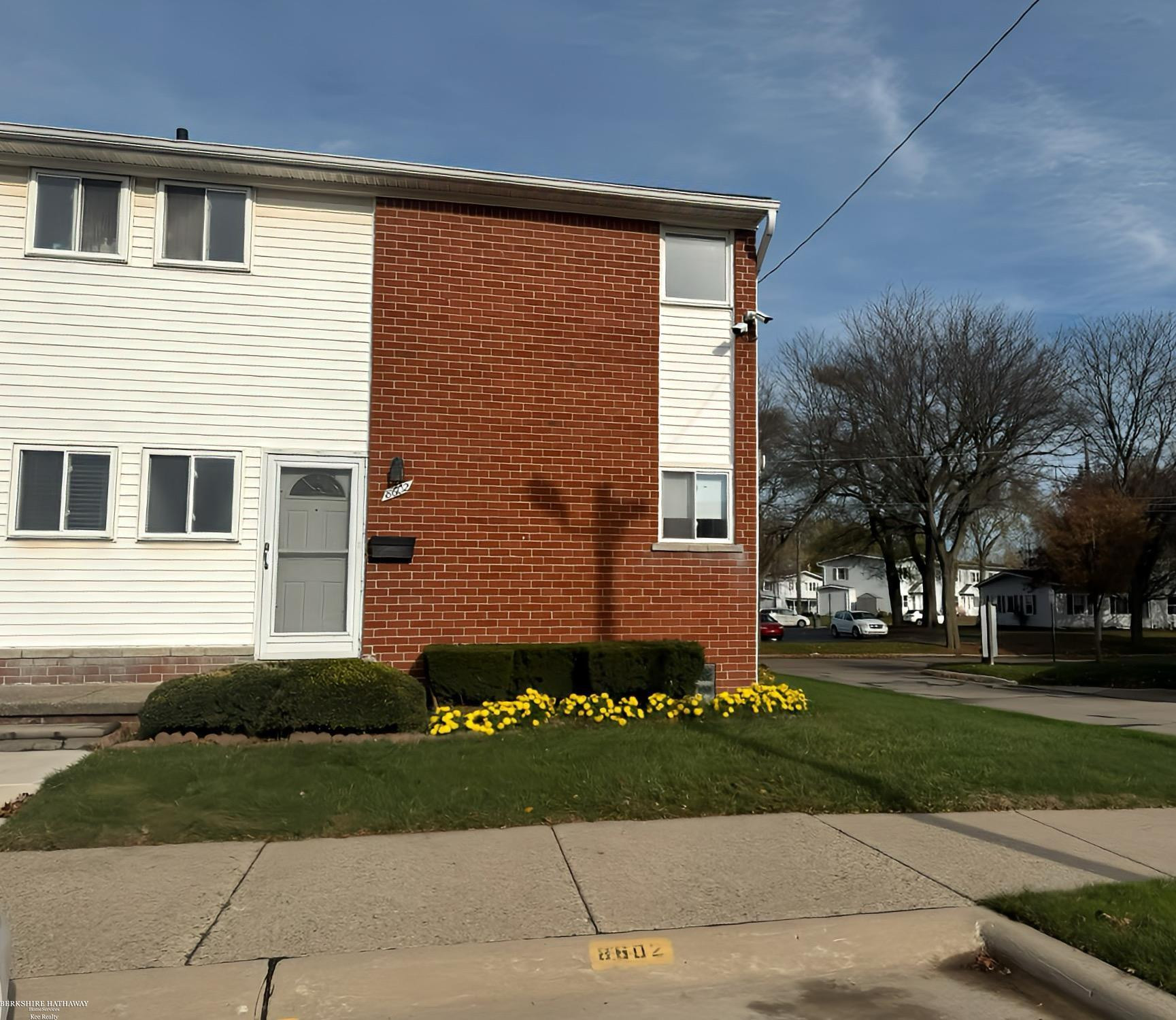 8602 Kaltz Street, Center Line, MI 48015 — Photo 2