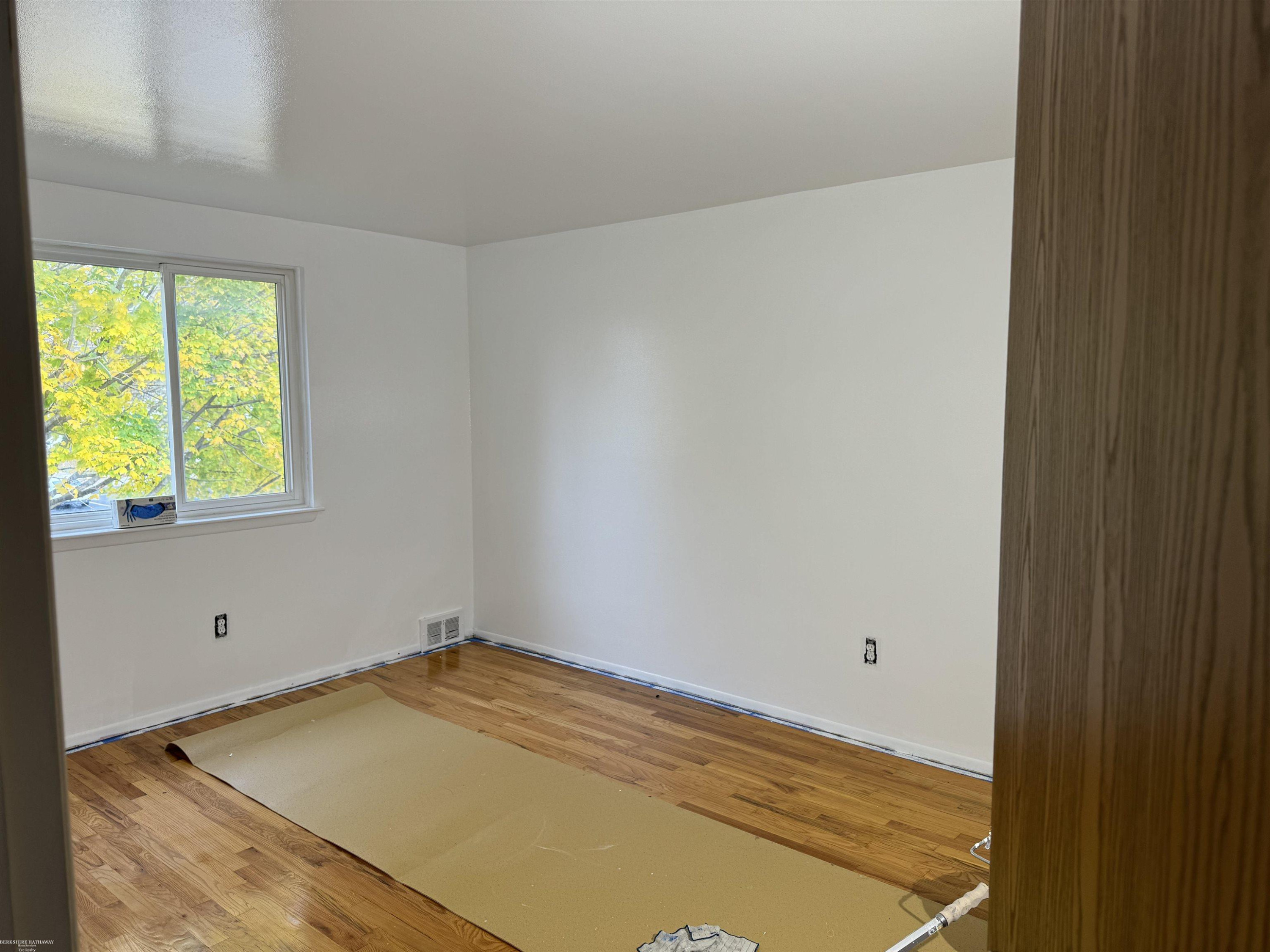 8602 Kaltz Street, Center Line, MI 48015 — Photo 7