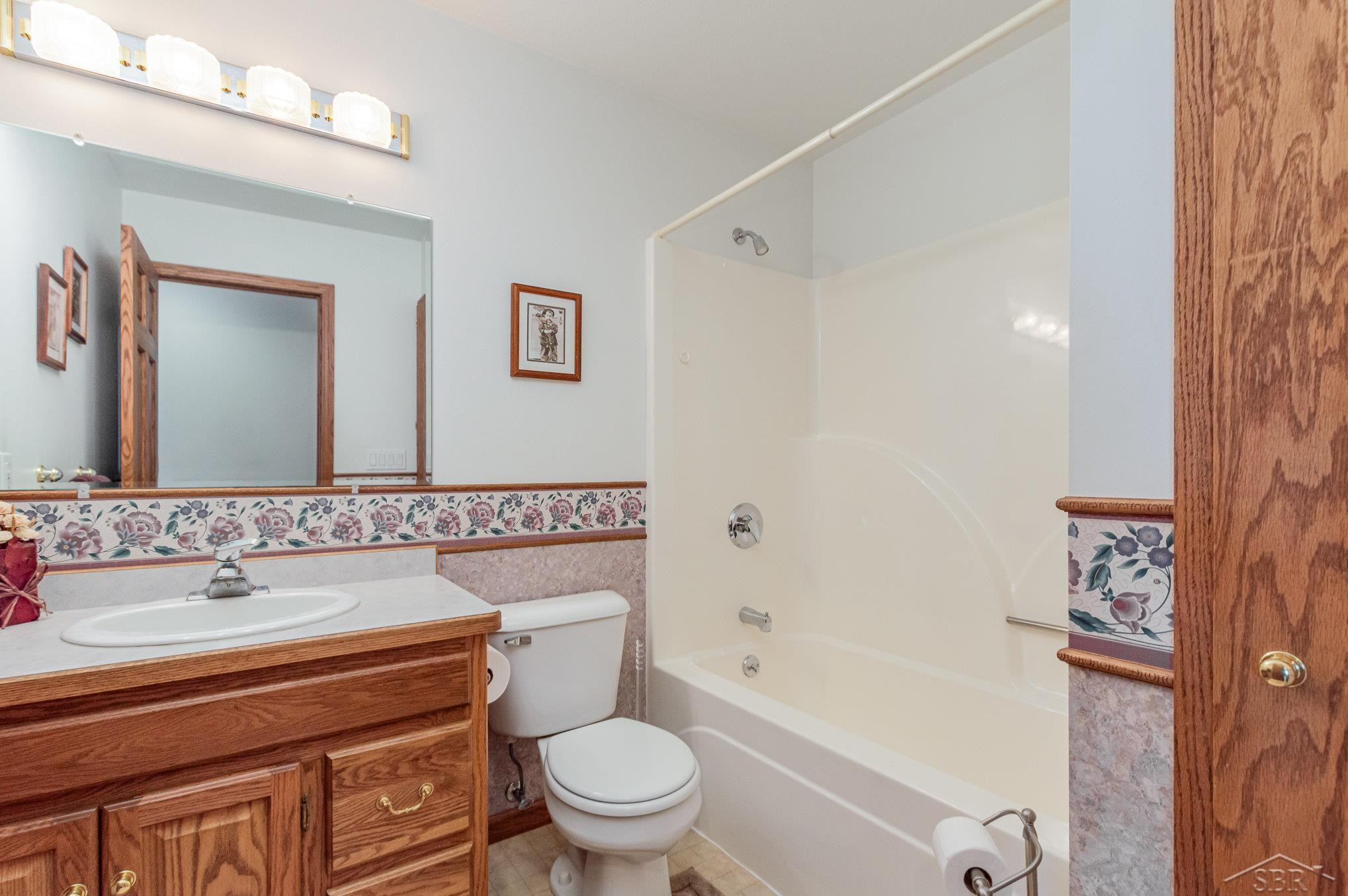 12220 Ederer Road, Hemlock, MI 48626 — Photo 22