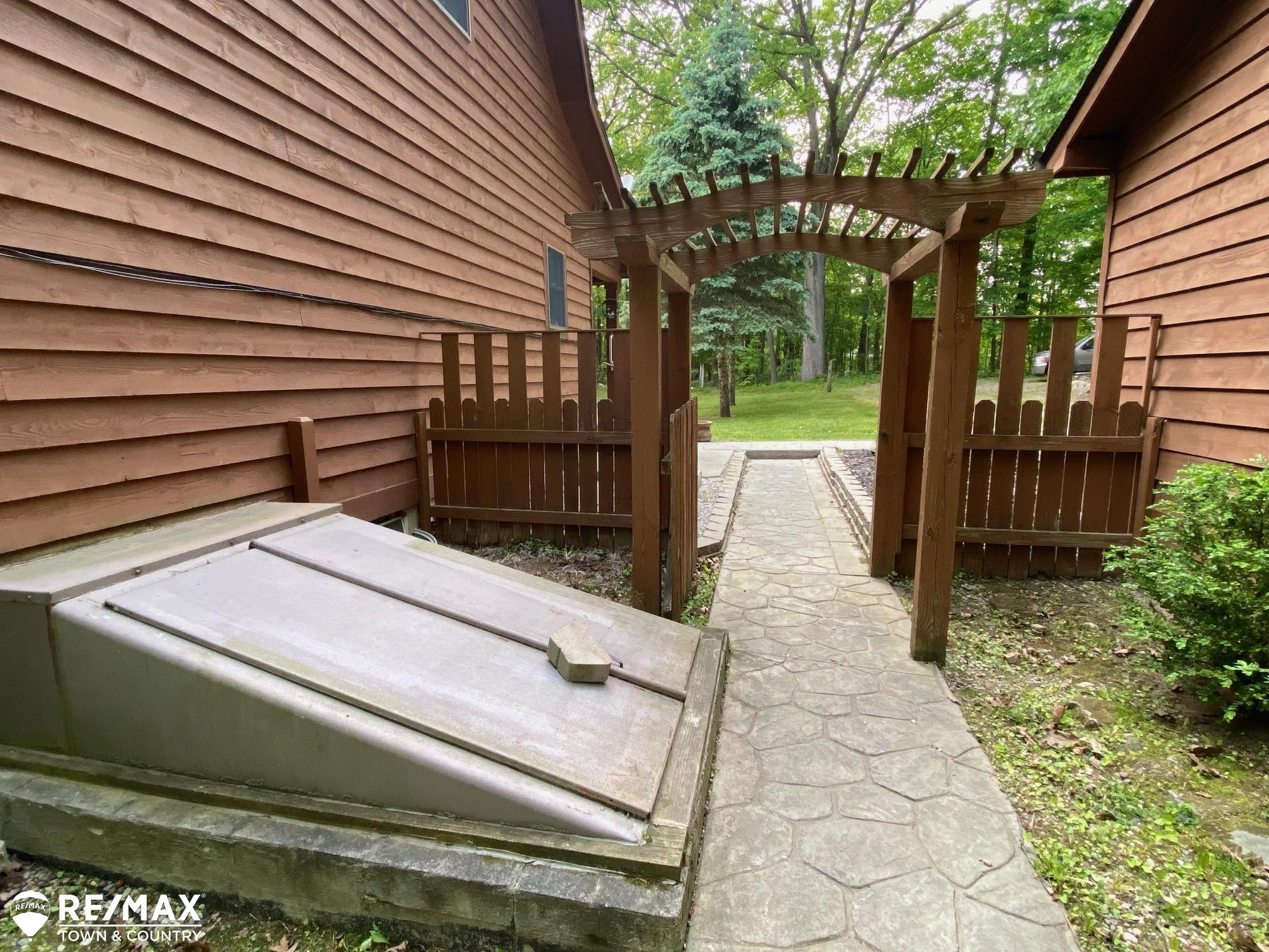 2855 Flint River Road, Lapeer, MI 48446 — Photo 24