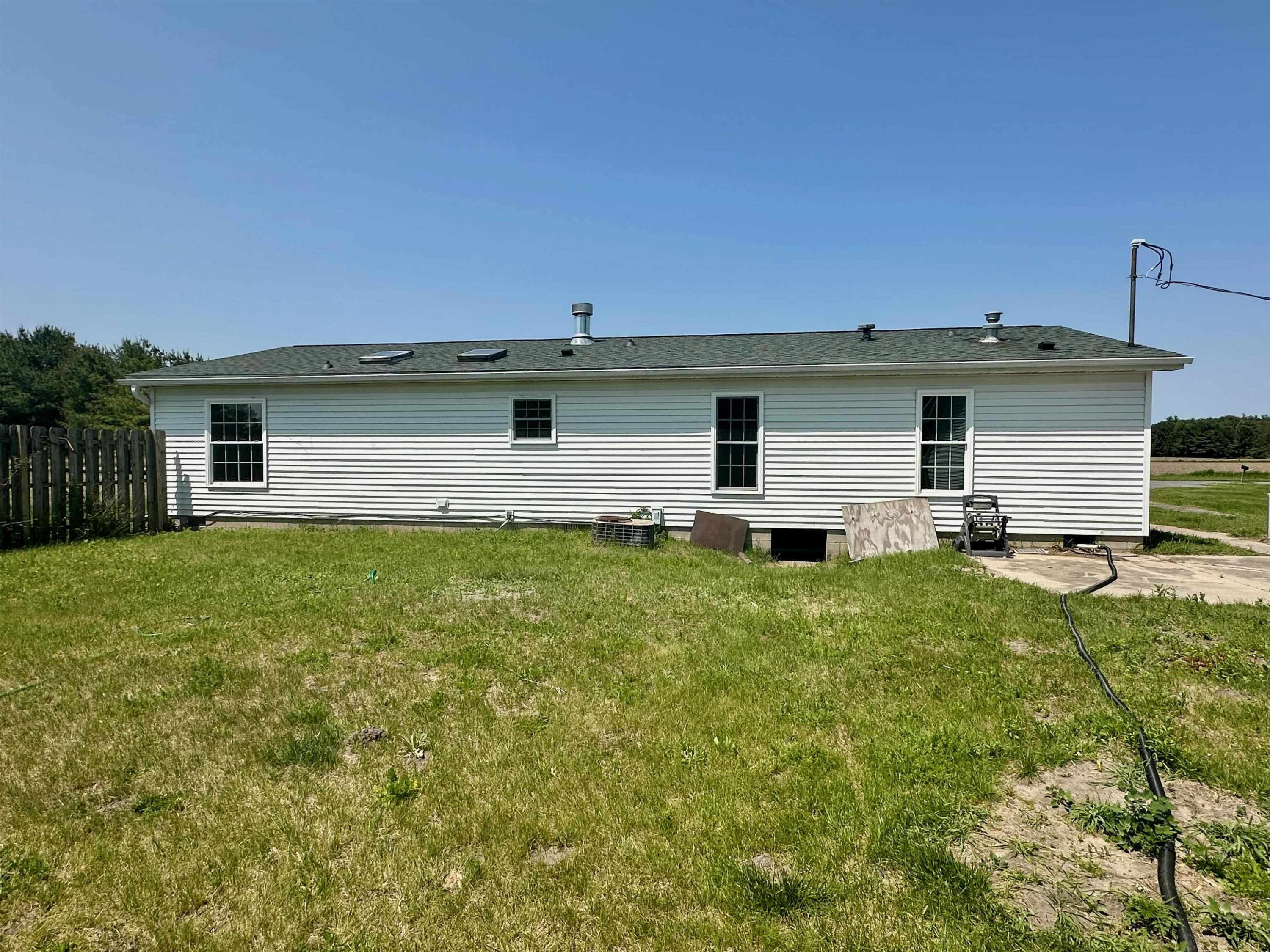11145 S Fordney Road, Saint Charles, MI 48655 — Photo 10