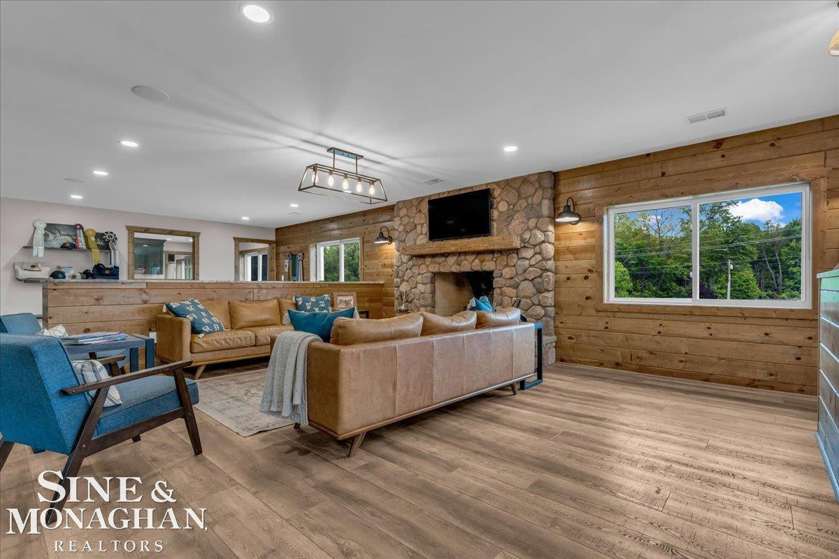 270 N Rochester Road, MI 48367 — Photo 14
