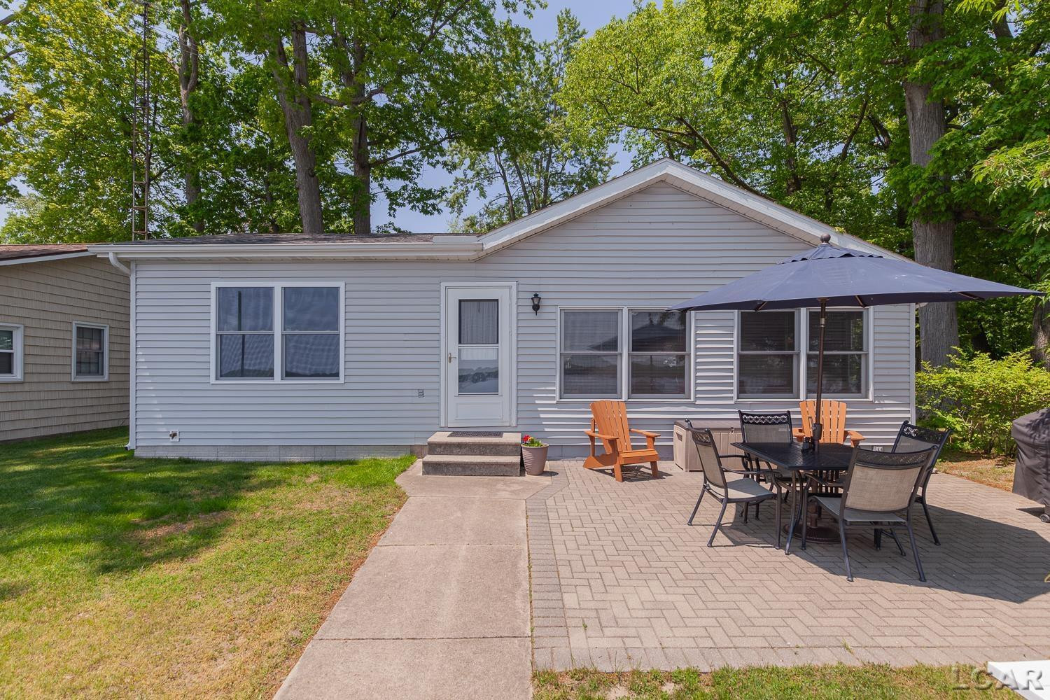 8400 Horton Beach Drive, Manitou Beach, MI 49253 — Photo 4