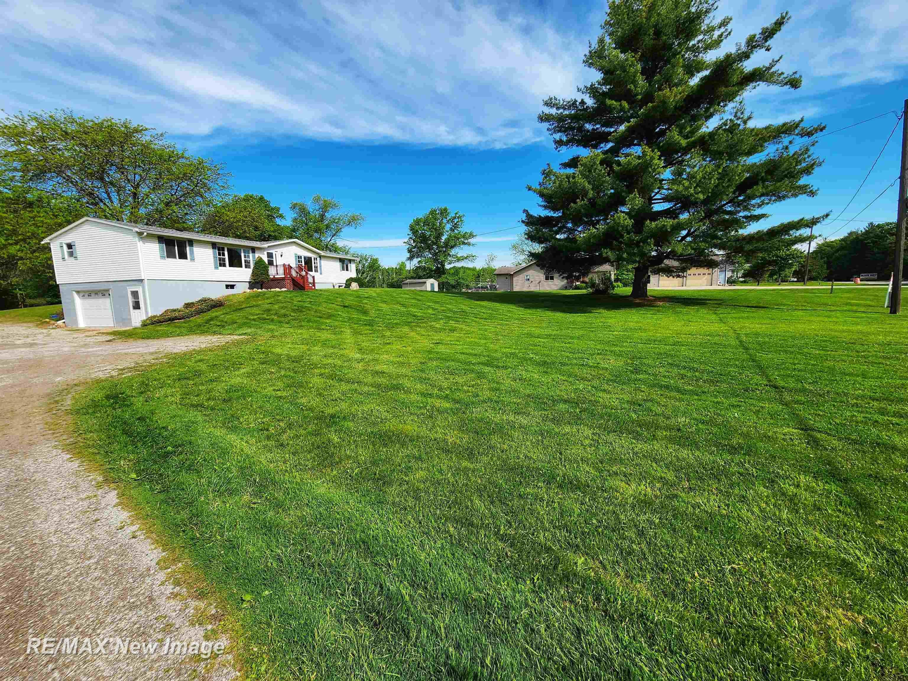 10424 S Graham Road, Saint Charles, MI 48655 — Photo 7