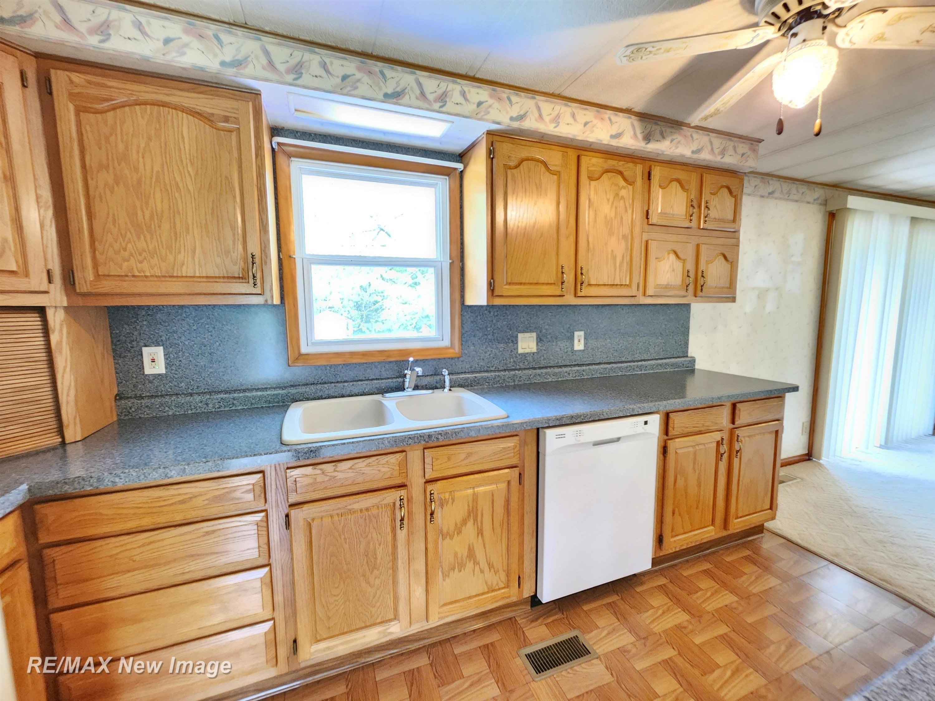 10424 S Graham Road, Saint Charles, MI 48655 — Photo 19